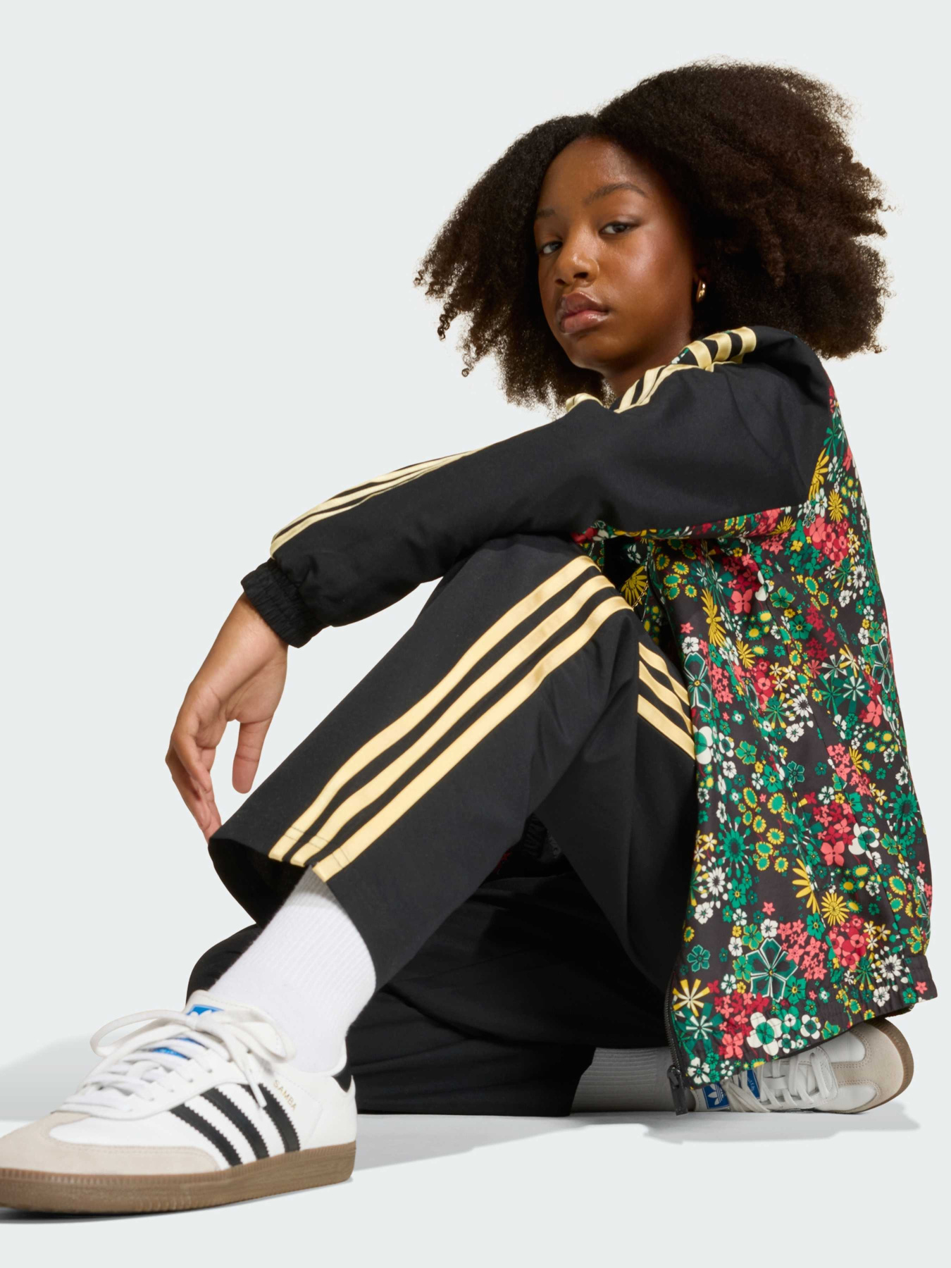 Спортивні штани adidas Originals x Liberty London TRACK модель KD5946 Фото
