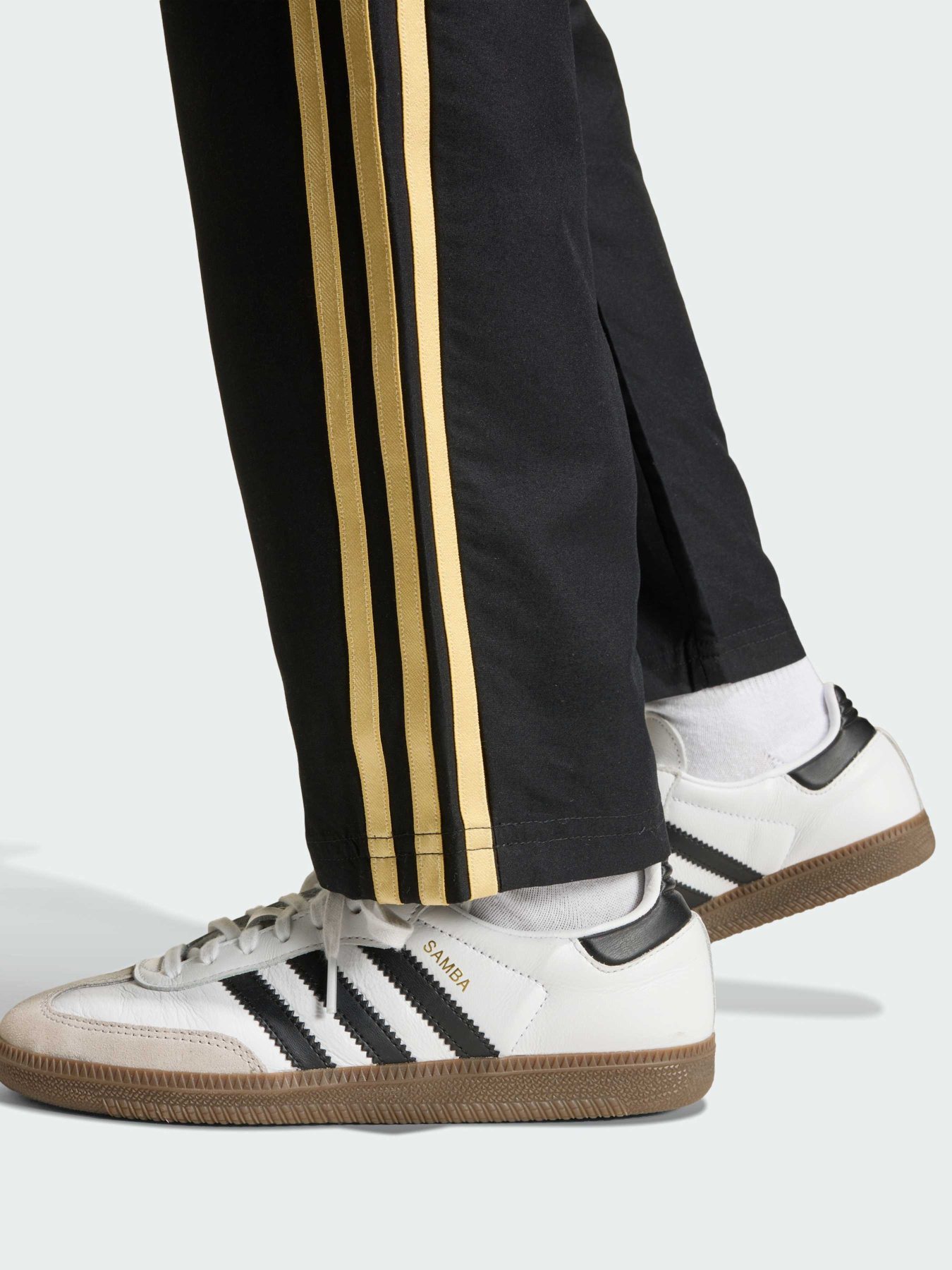 Спортивні штани adidas Originals x Liberty London TRACK модель KD5946 Фото