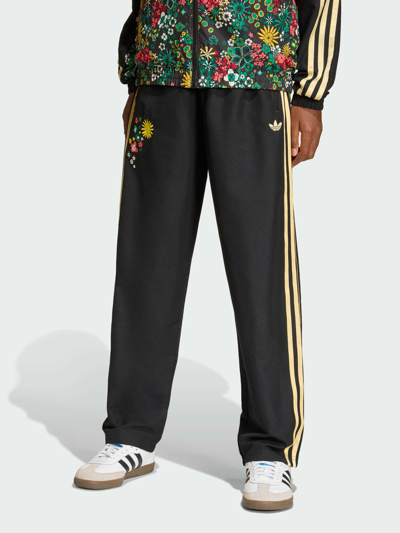 Спортивні штани adidas Originals x Liberty London TRACK модель KD5946 Фото