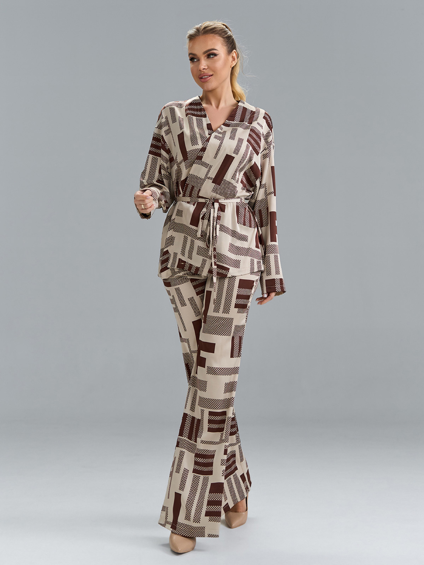 Повседневный костюм ISSA Plus модель 15520_коричневый Повседневный костюм ISSA Plus модель 15520_коричневый Фото