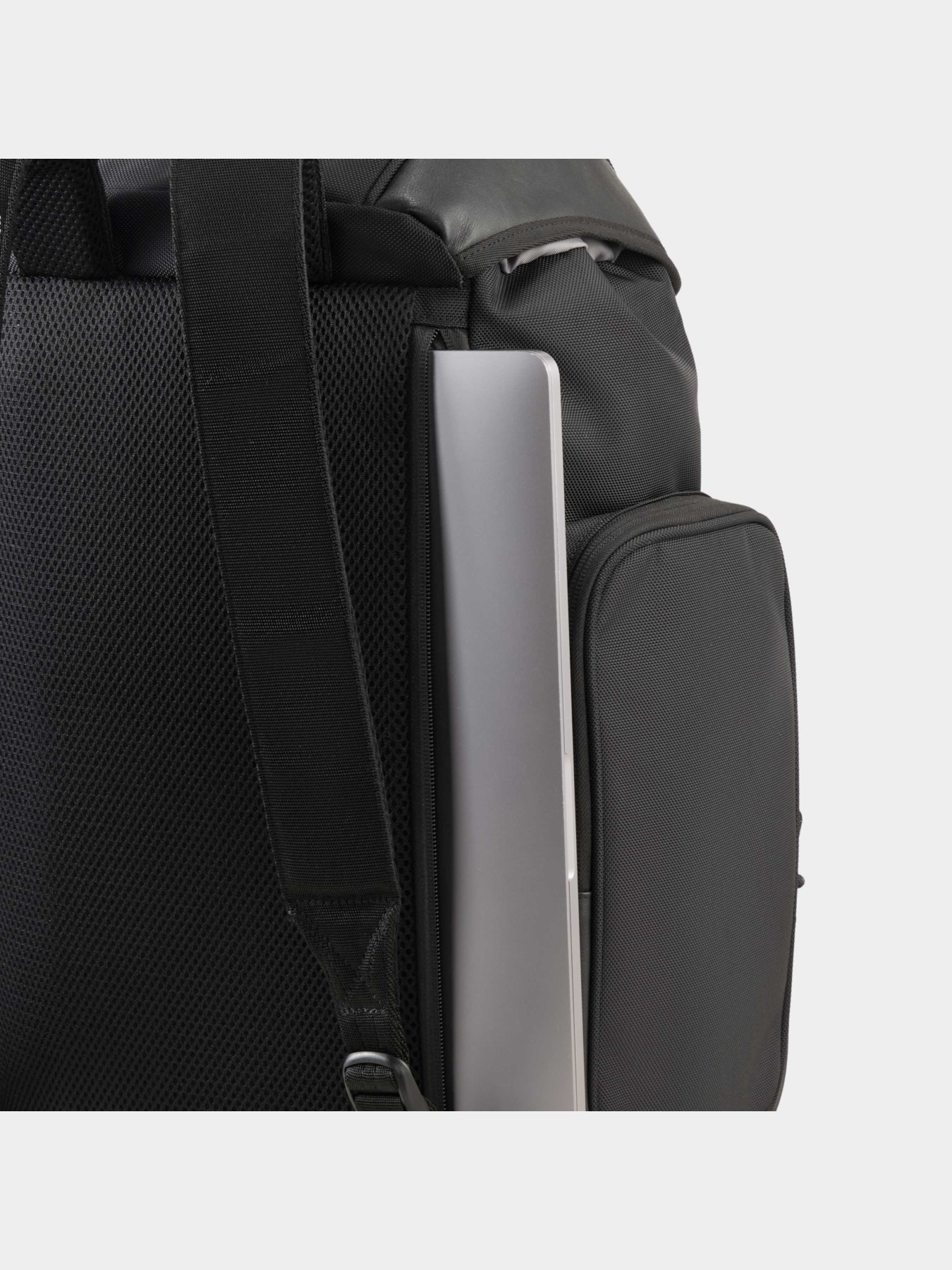 Повседневный рюкзак PUMA Ferrari Pro Backpack модель 092240 Фото