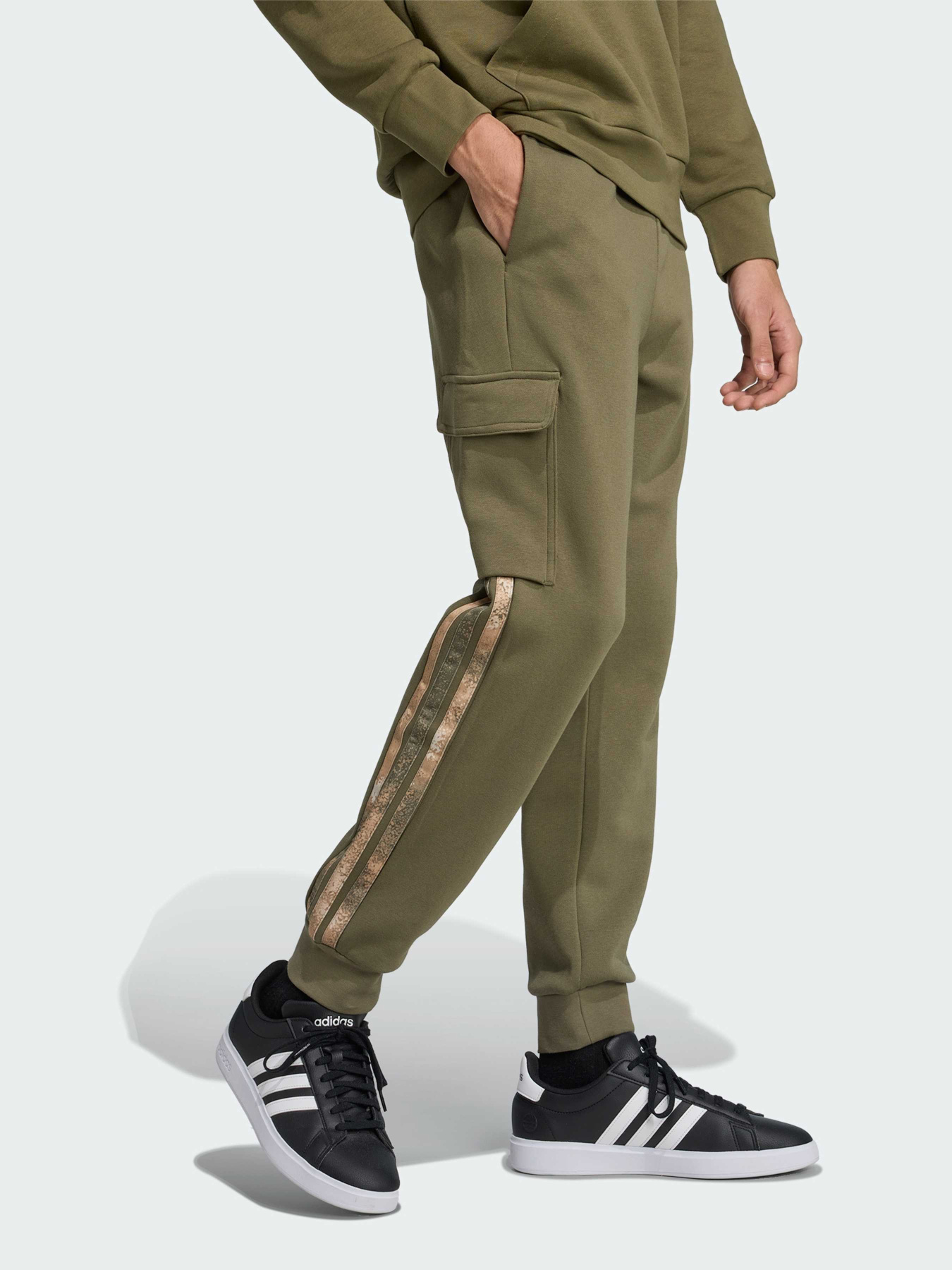 Джоггеры Adidas модель JM1714 Джоггеры Adidas модель JM1714 Фото