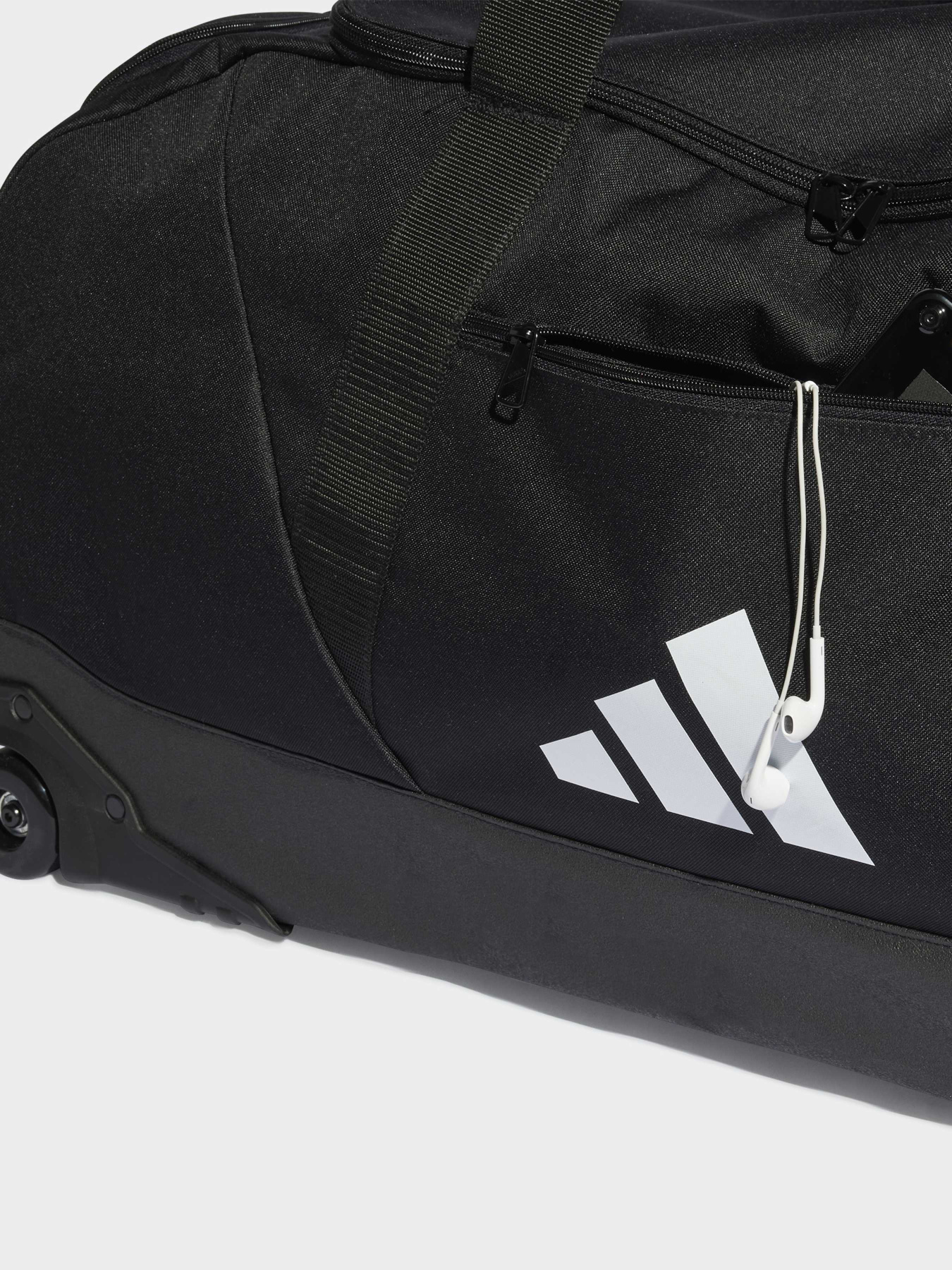 Сумки Adidas Tiro модель HS9756 Сумки Adidas Tiro модель HS9756 Фото
