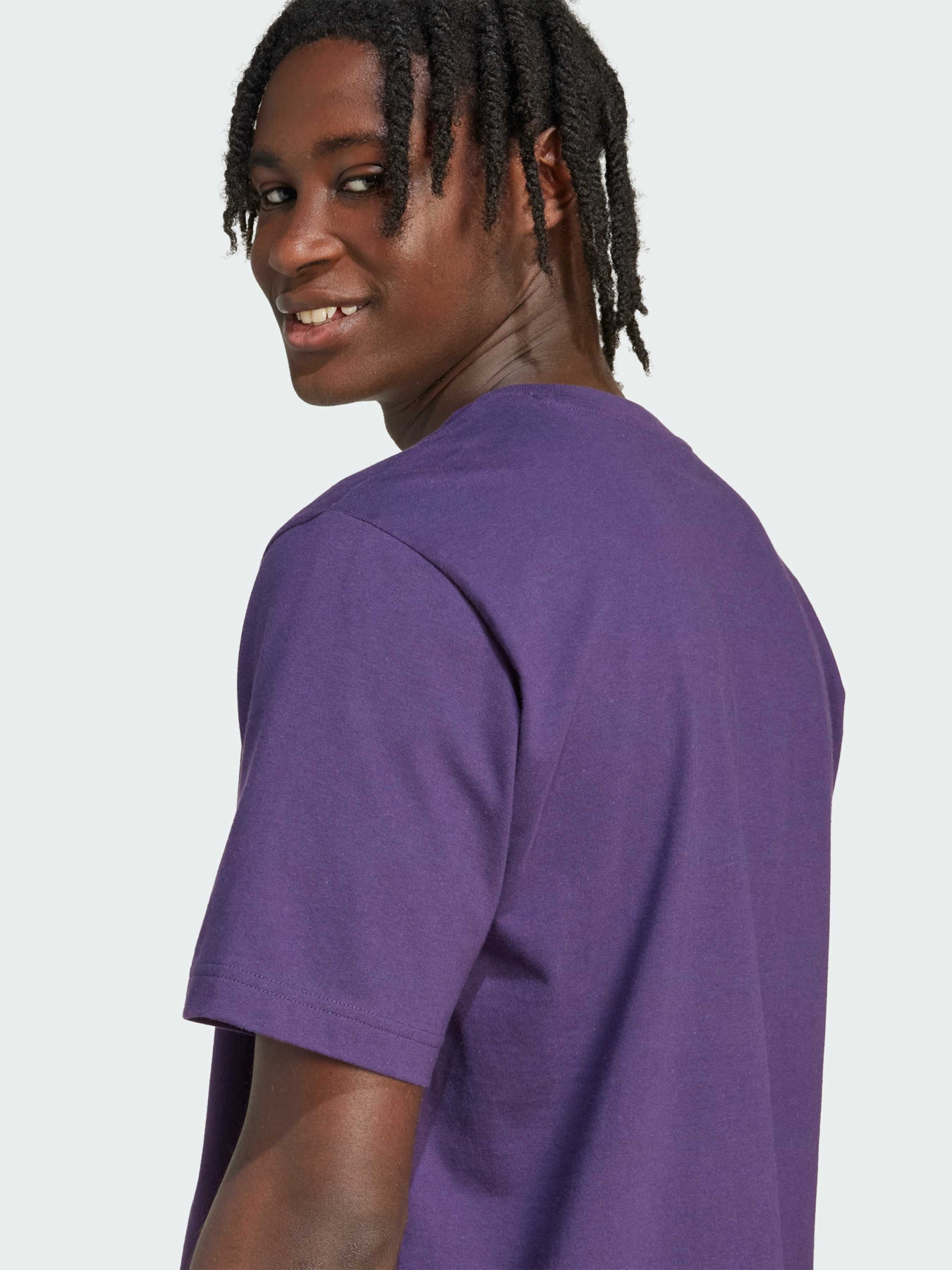 Футболка Holiday Metallic Graphic модель JM6436 Фото