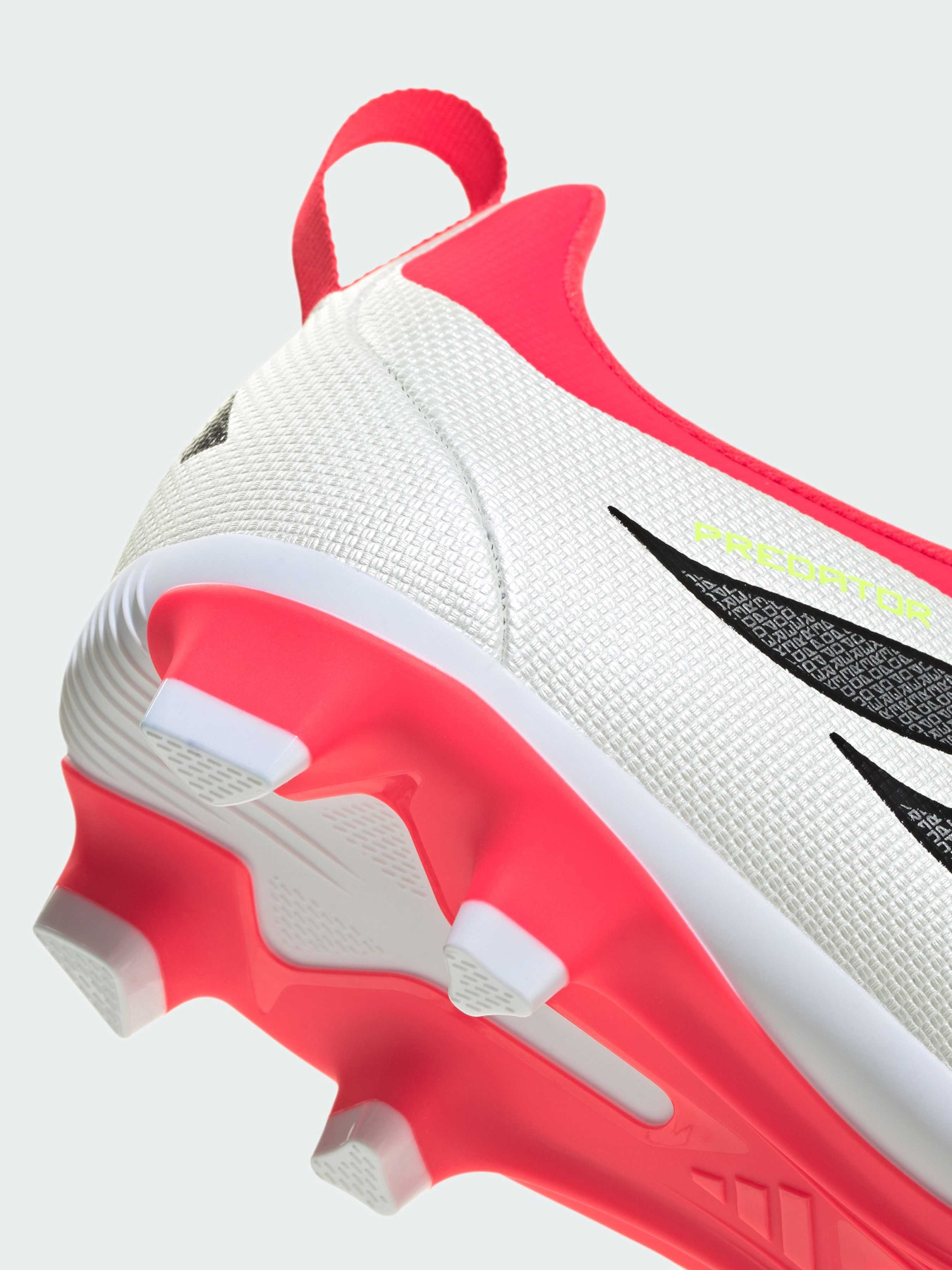 Бутсы Adidas Predator модель JS0352 Бутсы Adidas Predator модель JS0352 Фото