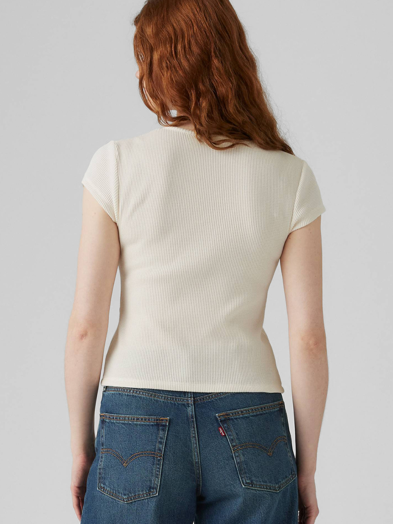 Жіноча біла футболка модель 003PW;0000 Фото