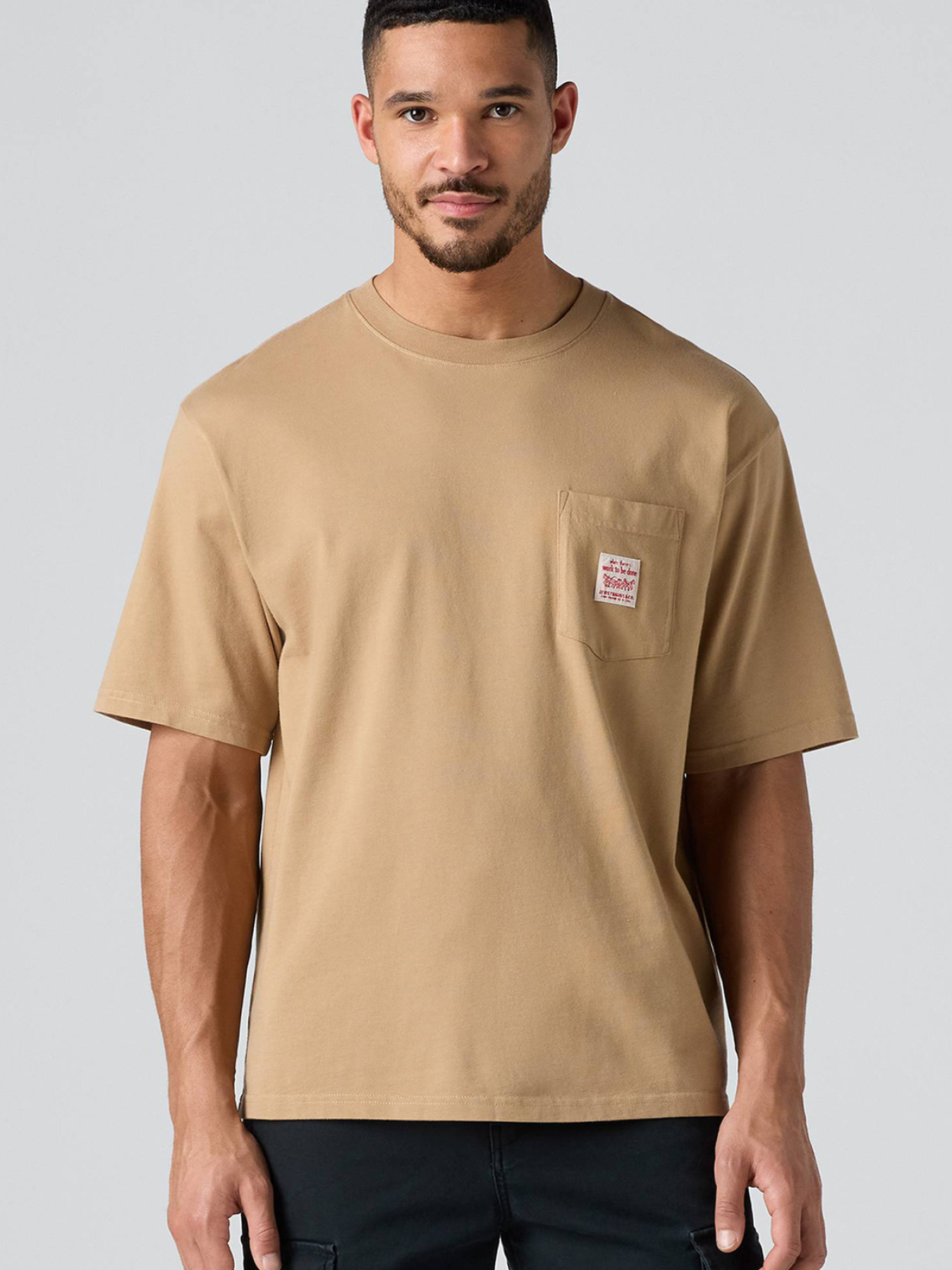 Чоловіча бежева футболка модель 004NU;0001 Фото