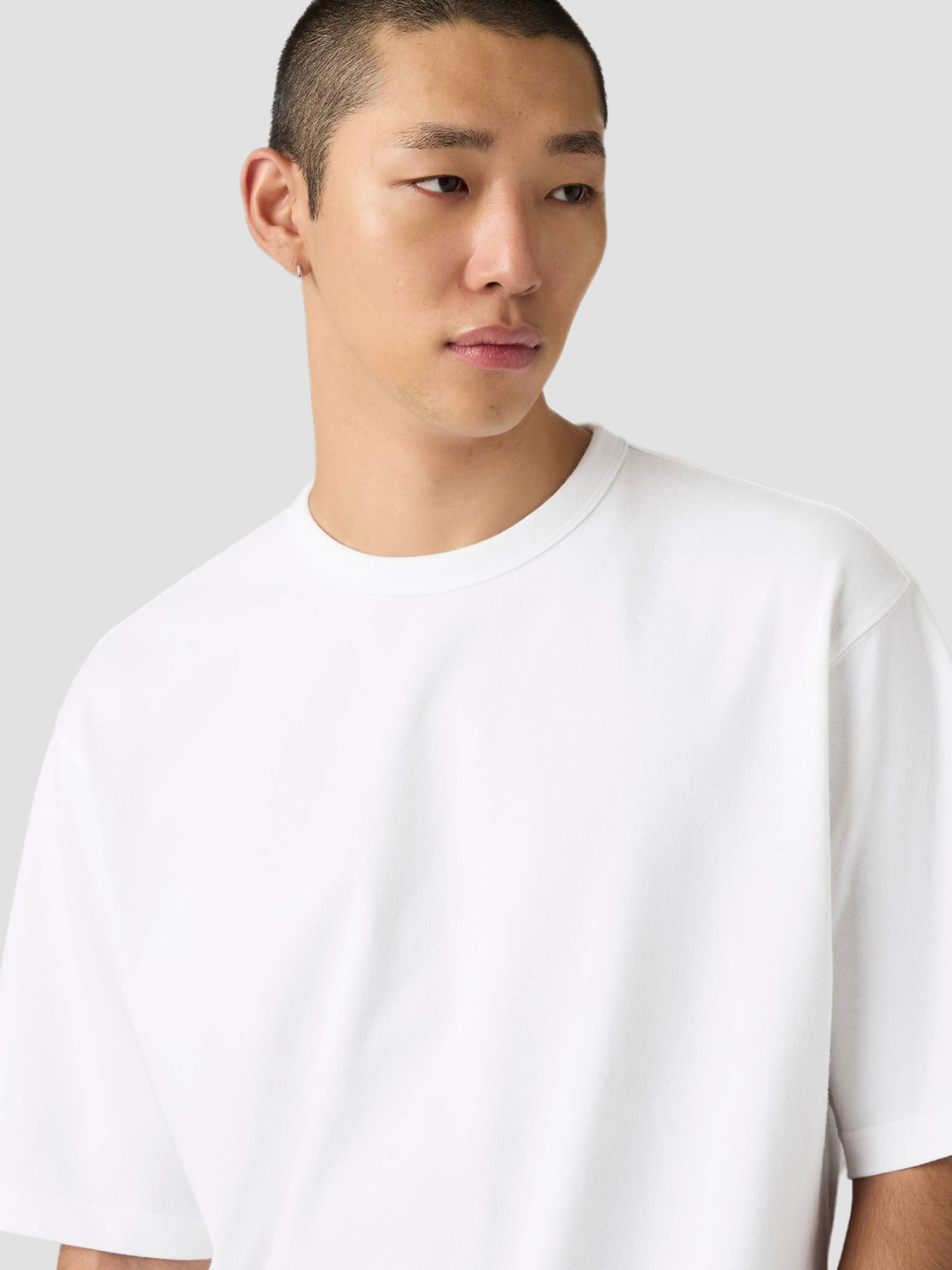 Мужская белая футболка модель 005GY;0000 Фото