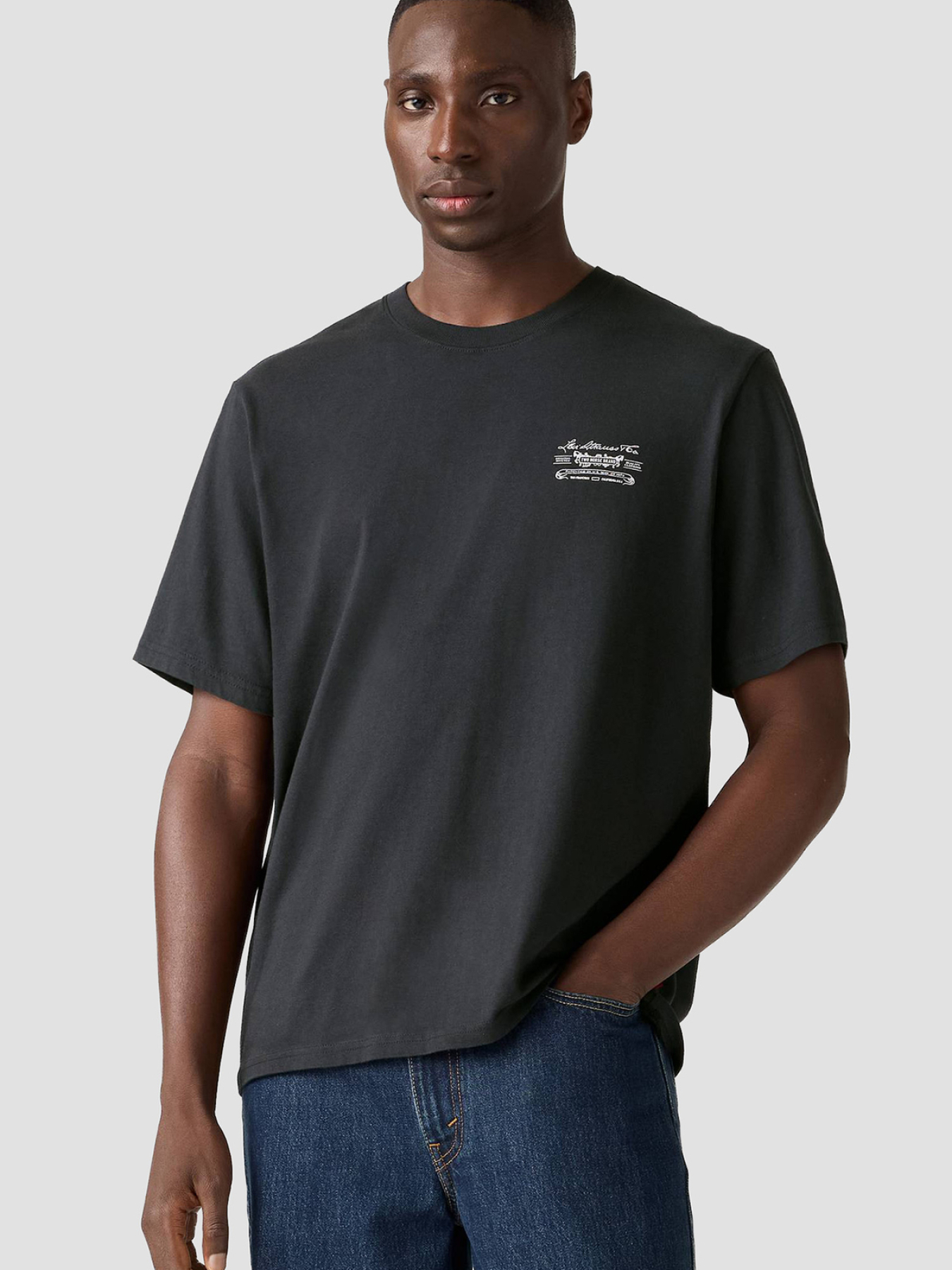 Чоловіча чорна футболка модель 16143;1821 Фото