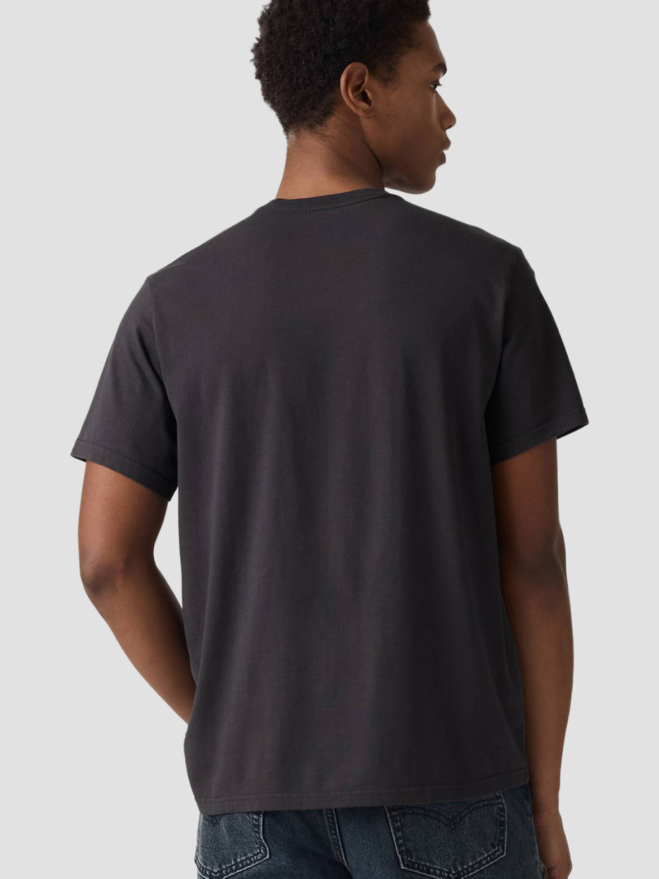 Чоловіча чорна футболка модель 16143;2050 Фото