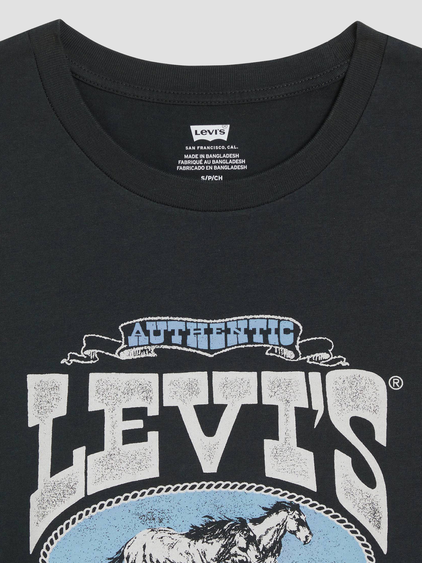 Жіноча чорна футболка модель 17369;3023 Фото