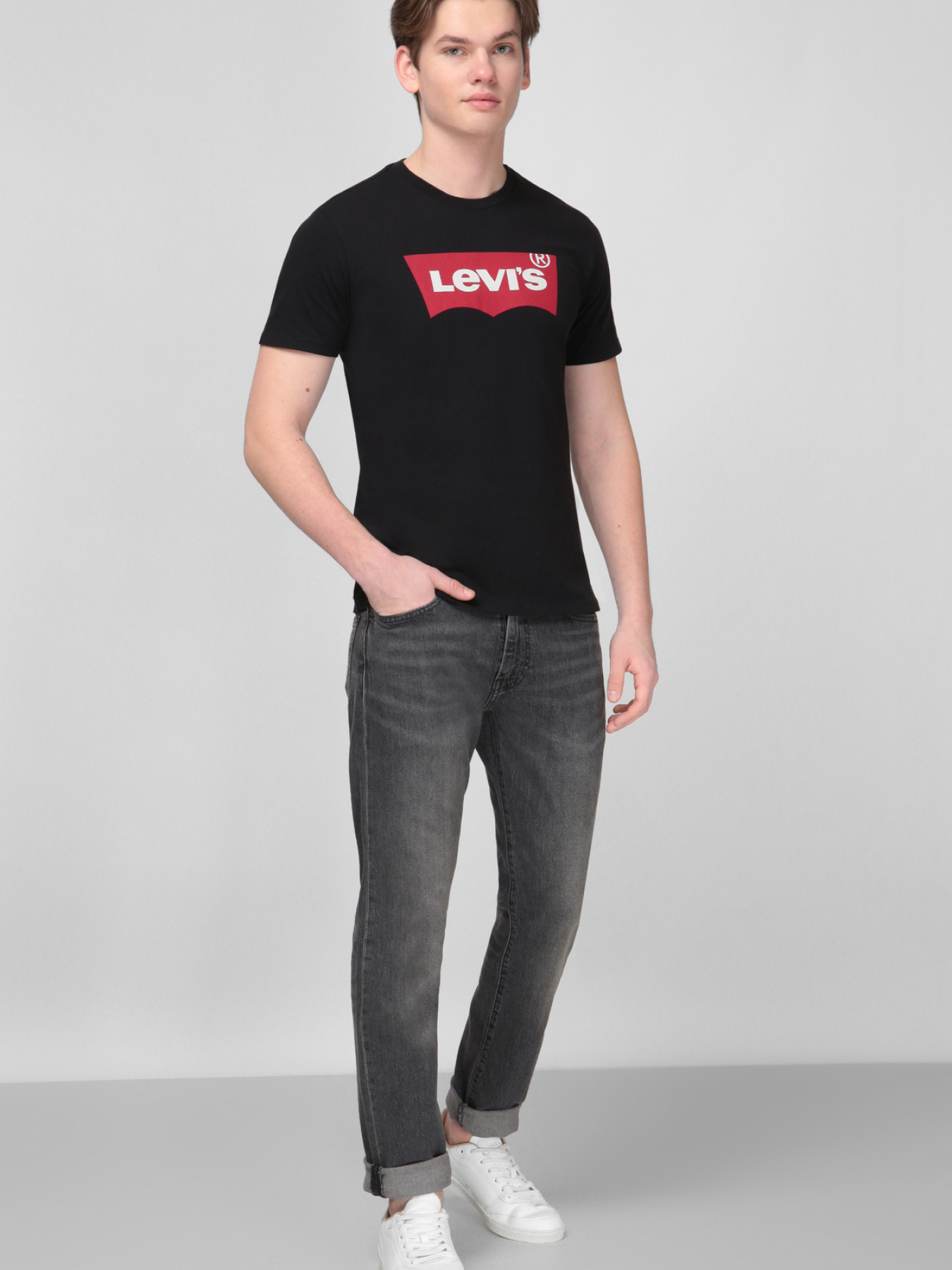 Мужская черная футболка модель 17783;0137 Фото