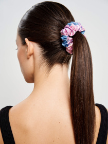 Резинка для волосся з натурального шовку "Щирі почуття" Obiimy модель R-13 Фото