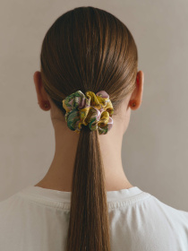 Резинка для волосся з натурального шовку "Коло сонця" Obiimy модель R-30 Фото