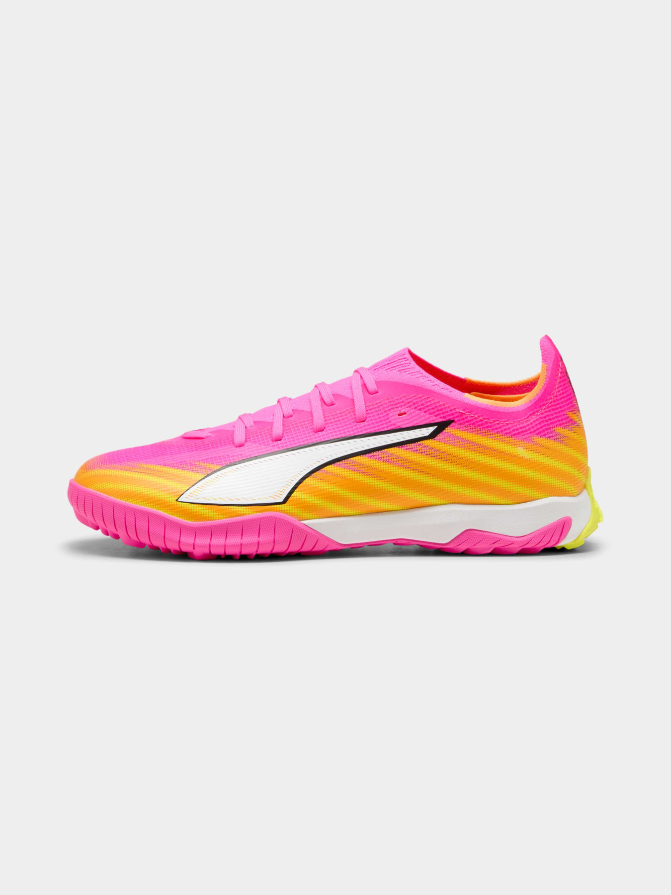 Кросівки PUMA Ultra 6 Match Tt модель 108975 Фото