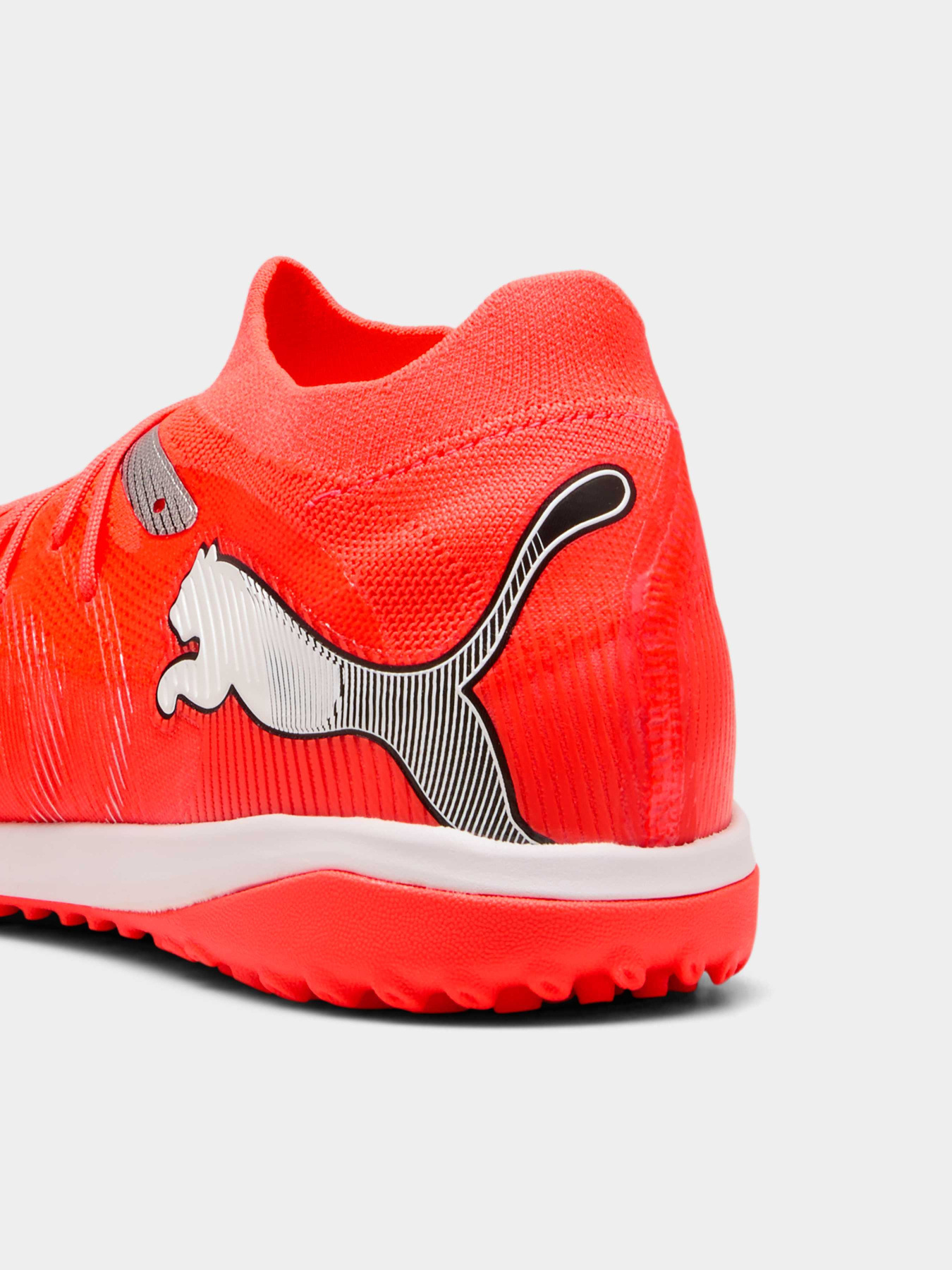 Бутсы PUMA Future 9 Match Tt модель 108906 Фото