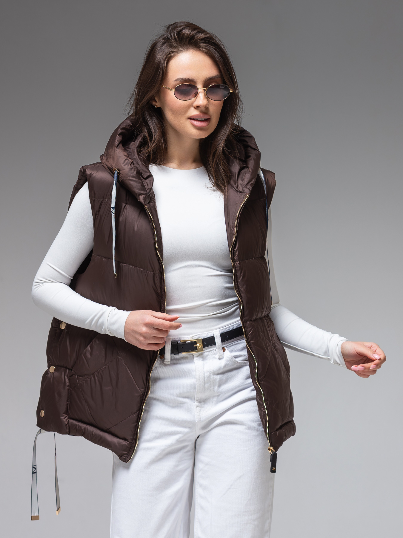 Демисезонная женская жилетка ультралегкая весна-осень Viva Wear модель 8810 модель 8810-chocolate Фото