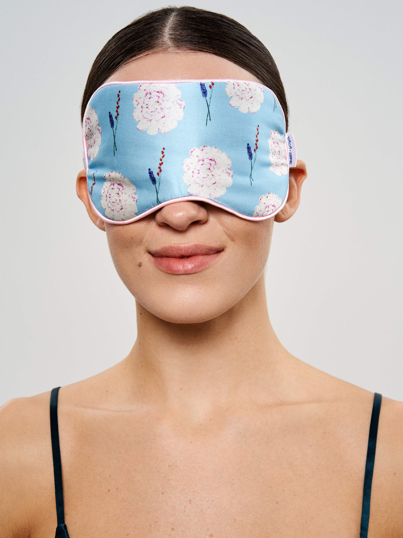 Маска для сна из итальянского шелка "Нежность" Obiimy модель M-4 Фото