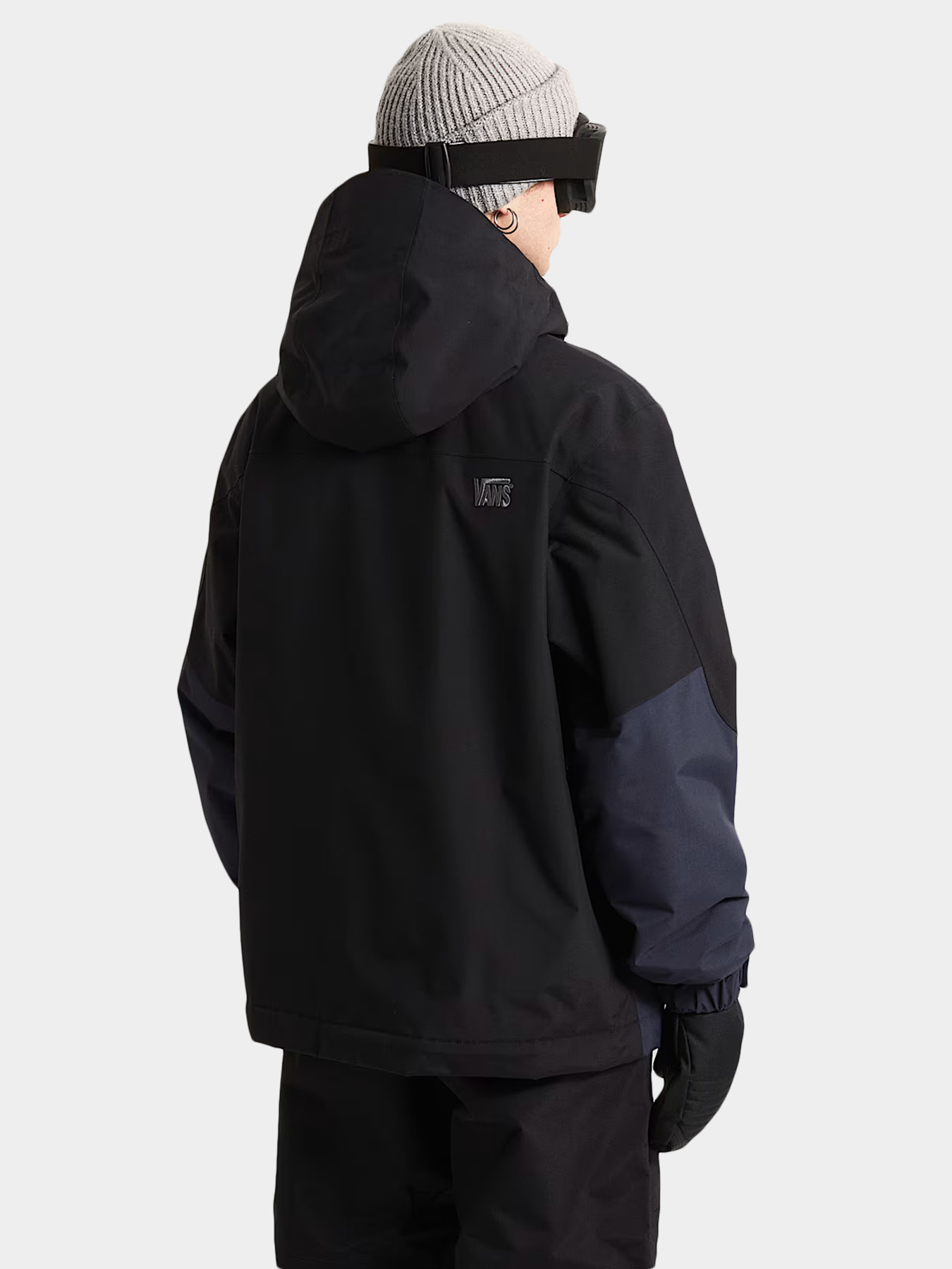 Куртки и дубленки Vans модель VN000PMFEB21 Фото