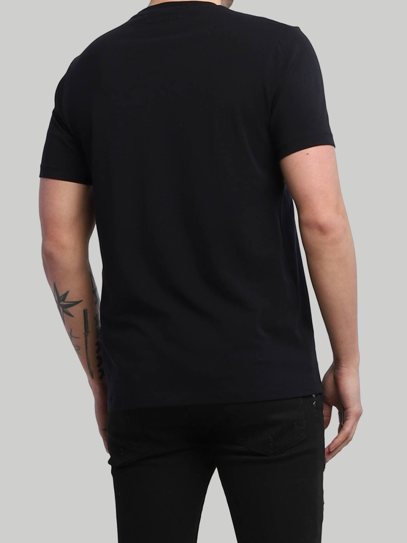 Футболка Karl Lagerfeld модель 500221.755027;690 Футболка Karl Lagerfeld модель 500221.755027;690 Фото