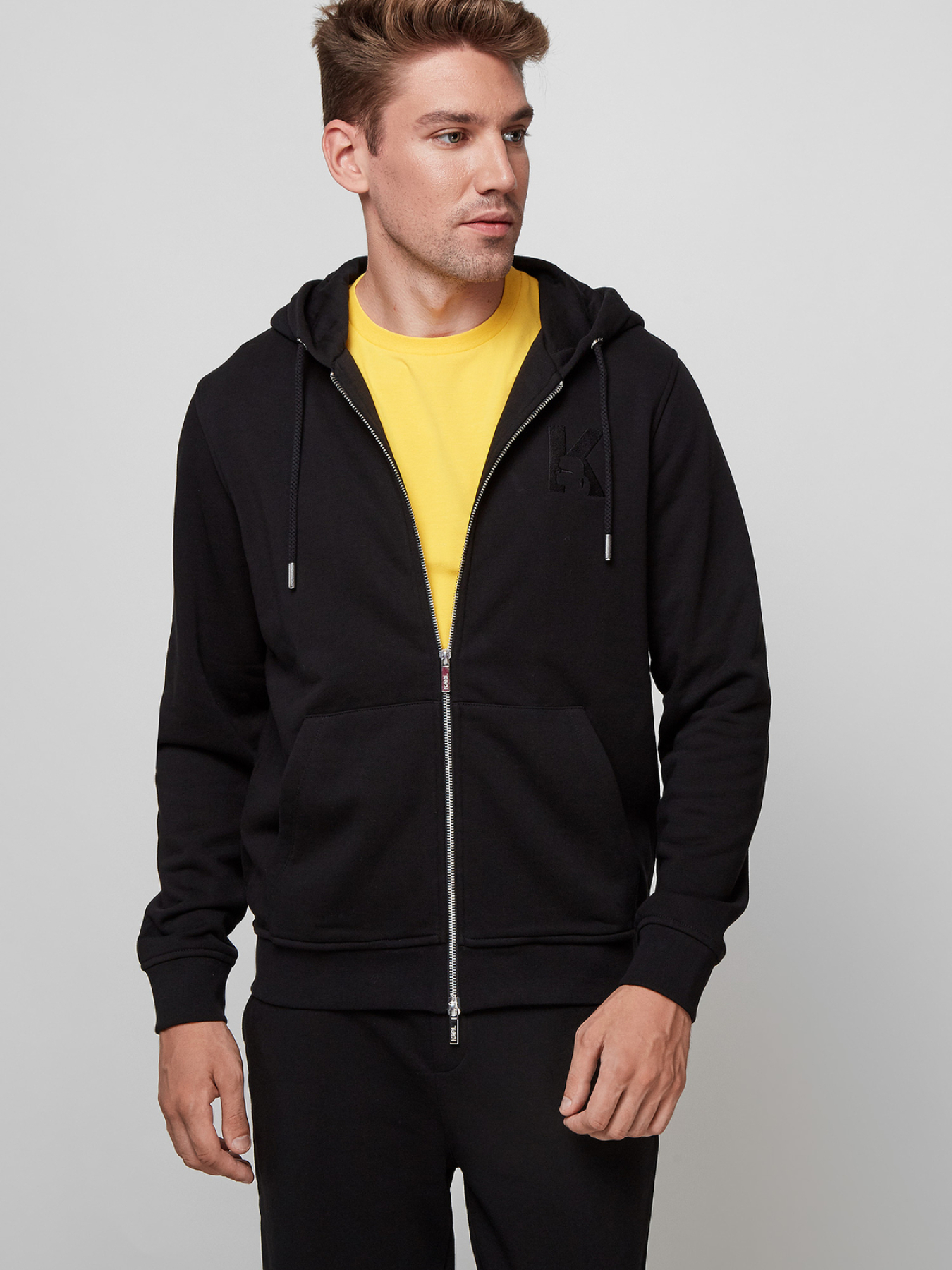 Спортивная кофта Karl Lagerfeld модель 500900.705892;990 Фото