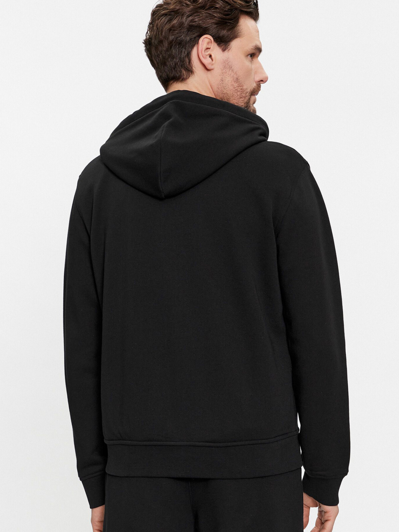 Спортивна кофта Karl Lagerfeld модель 541900.705401;990 Спортивна кофта Karl Lagerfeld модель 541900.705401;990 Фото