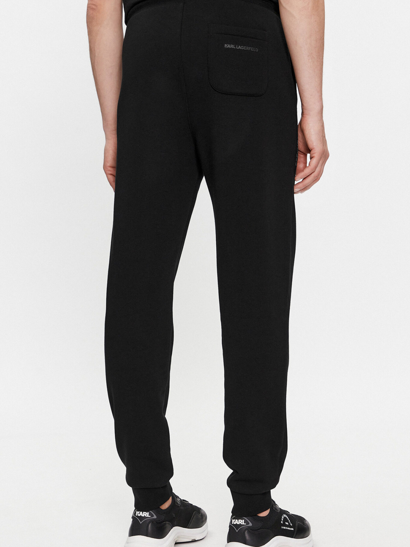 Спортивні штани Karl Lagerfeld модель 541900.705402;990 Спортивні штани Karl Lagerfeld модель 541900.705402;990 Фото
