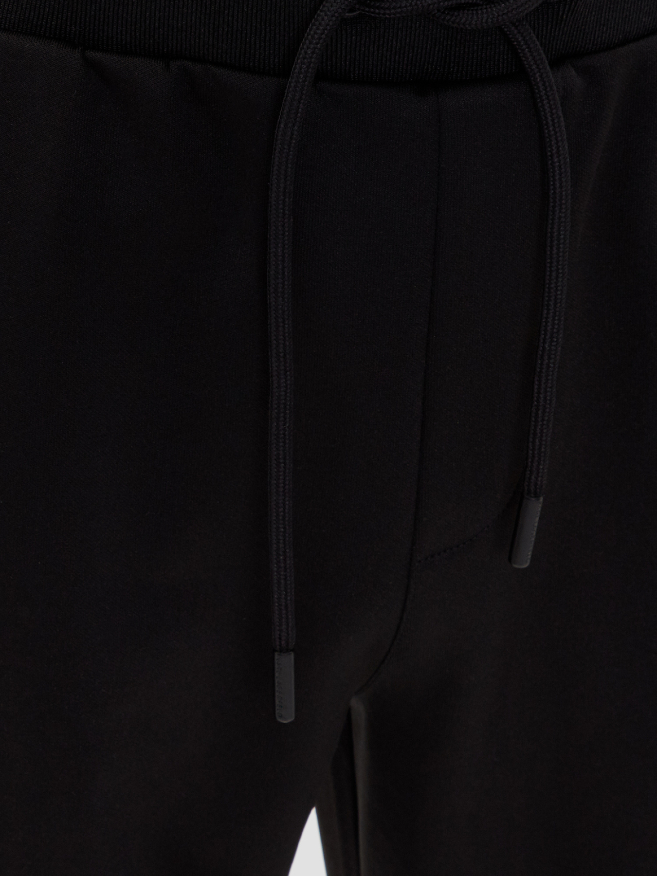 Спортивні штани Karl Lagerfeld модель 543905.705085;990 Спортивні штани Karl Lagerfeld модель 543905.705085;990 Фото