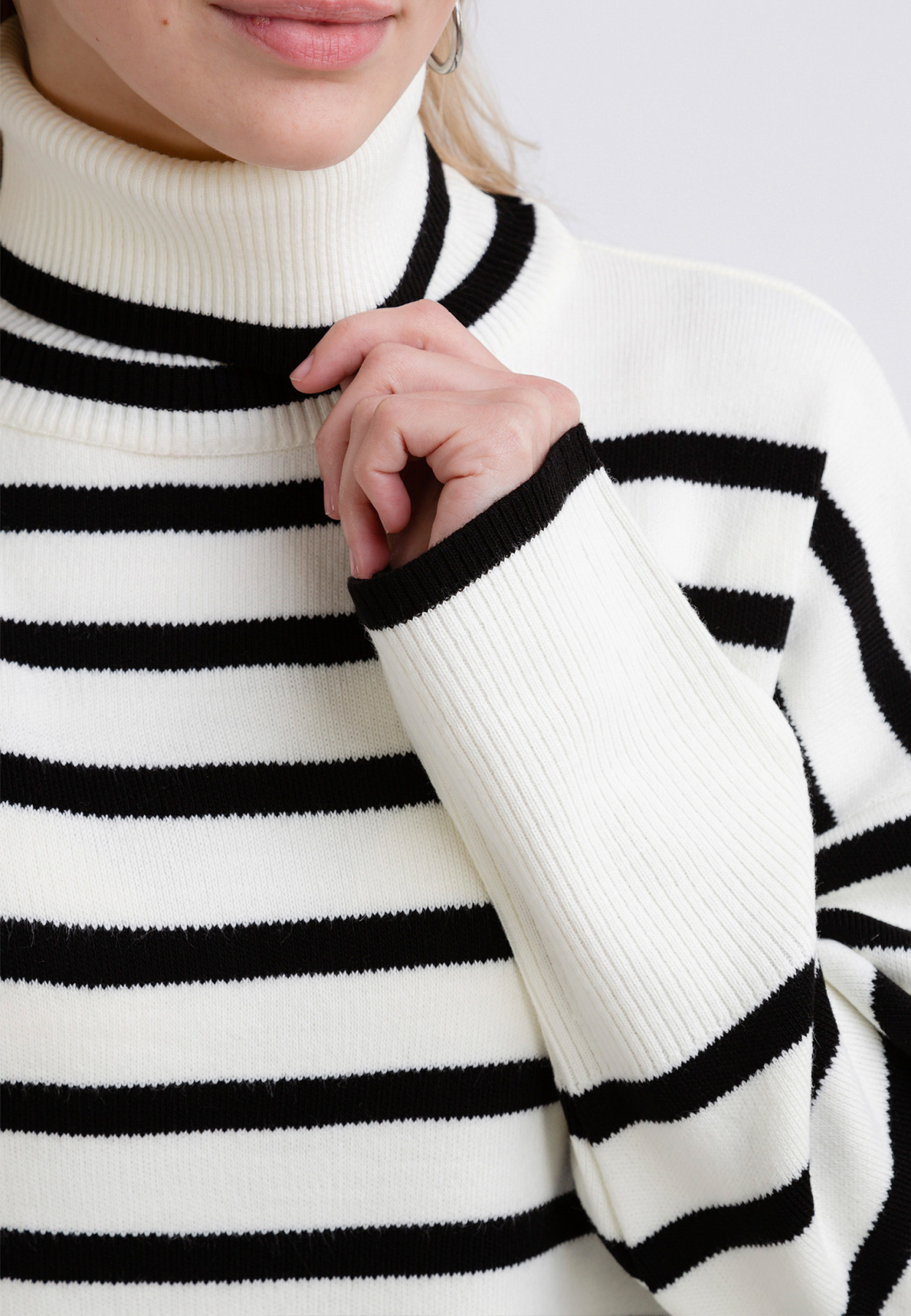 Свитер Romashka модель 399004903072 Фото