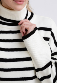 Свитер Romashka модель 399004903072 Фото