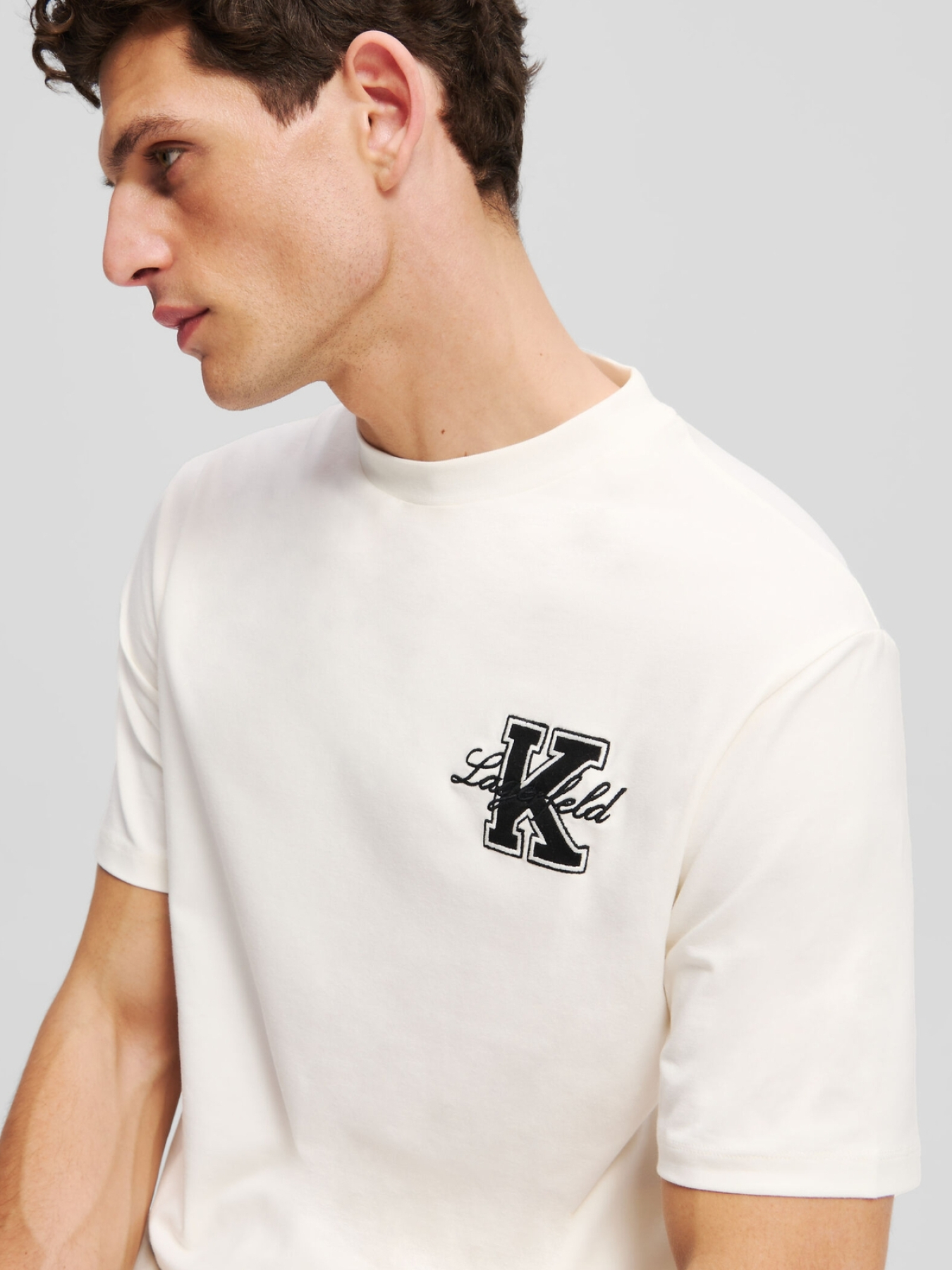 Футболка Karl Lagerfeld модель 552221.755148;60 Футболка Karl Lagerfeld модель 552221.755148;60 Фото