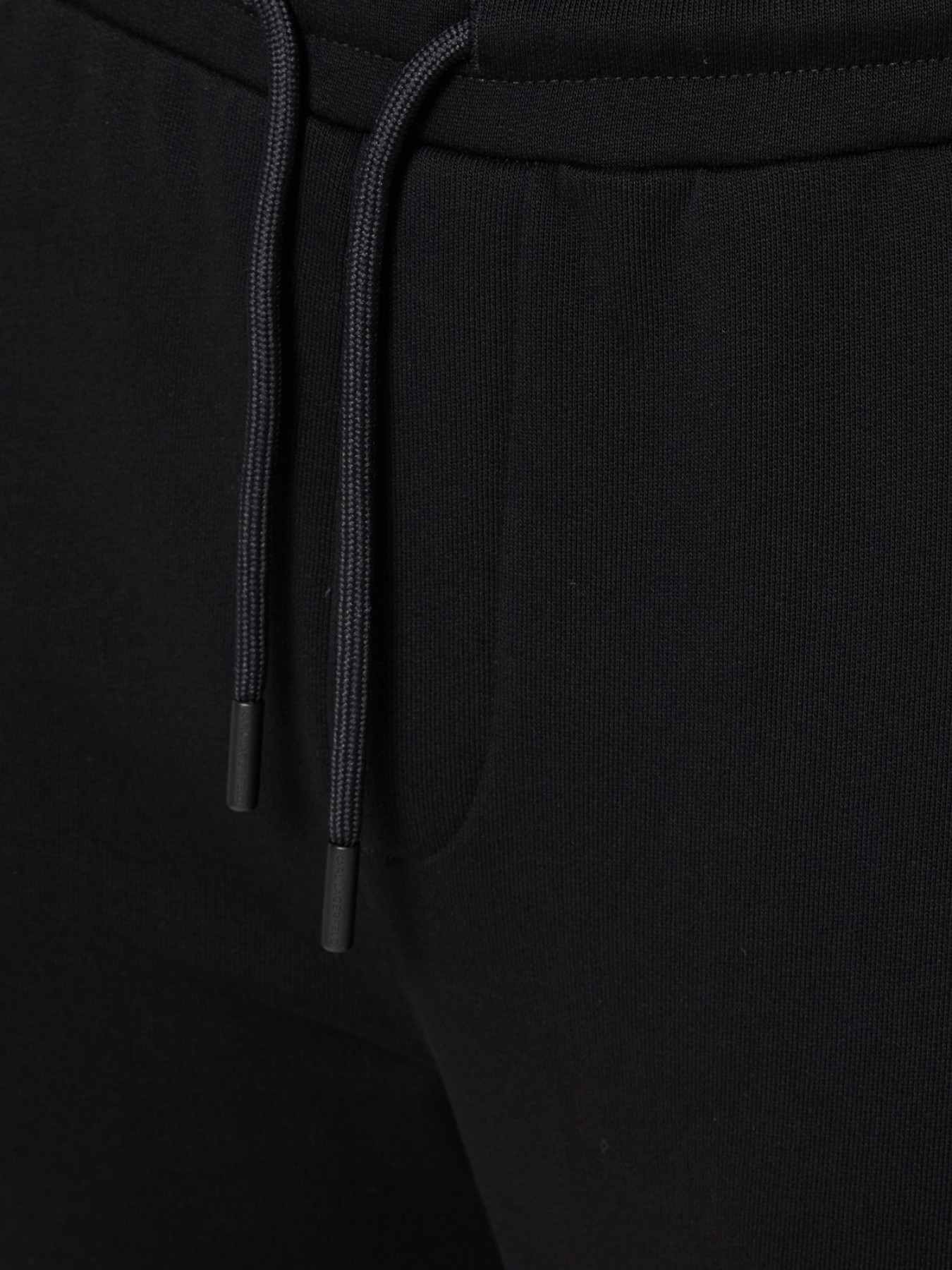 Спортивні штани Karl Lagerfeld модель 553904.705029;990 Спортивні штани Karl Lagerfeld модель 553904.705029;990 Фото