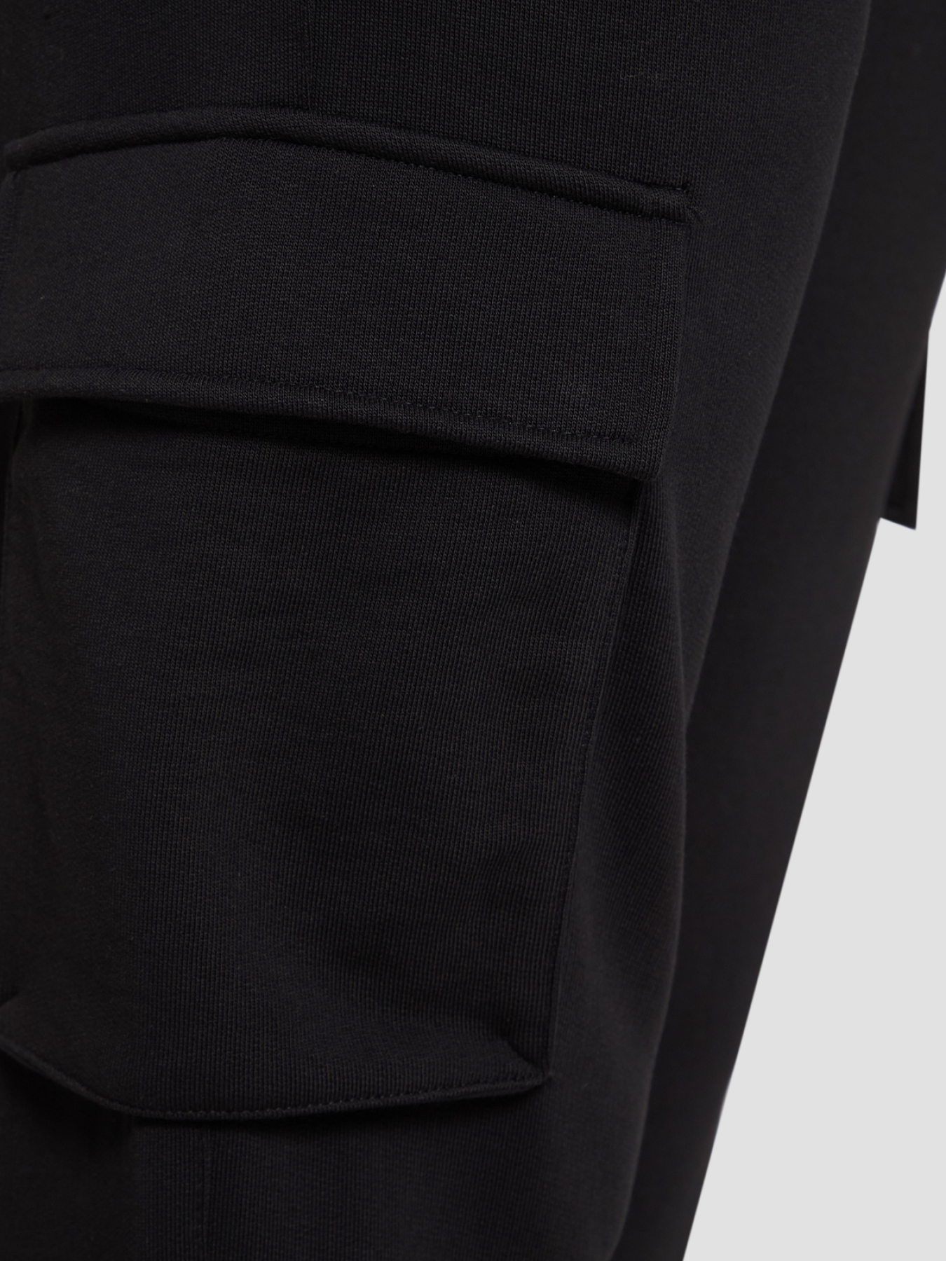 Спортивні штани Karl Lagerfeld модель 553904.705029;990 Спортивні штани Karl Lagerfeld модель 553904.705029;990 Фото