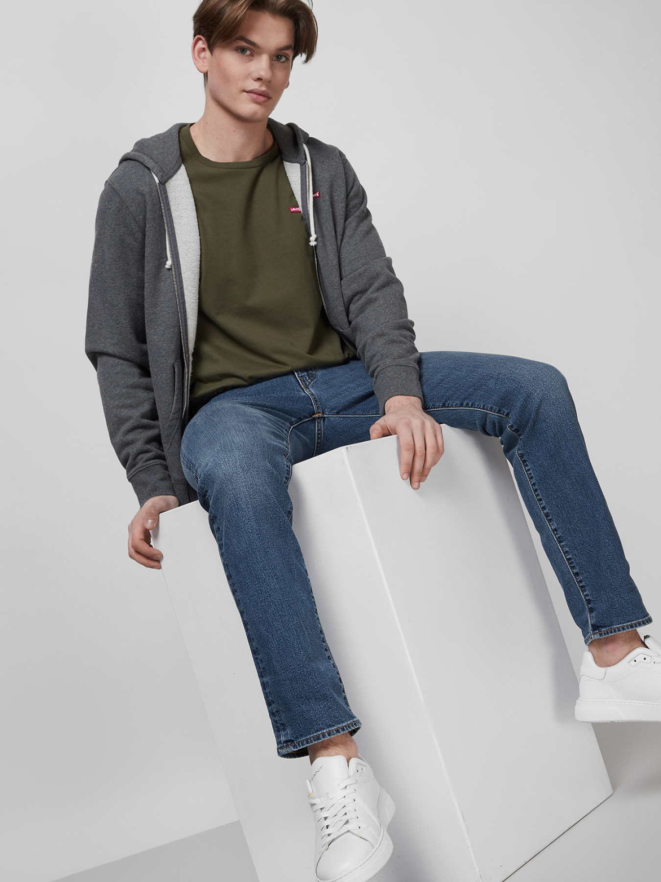 Мужская зеленая футболка модель 56605;0021 Фото