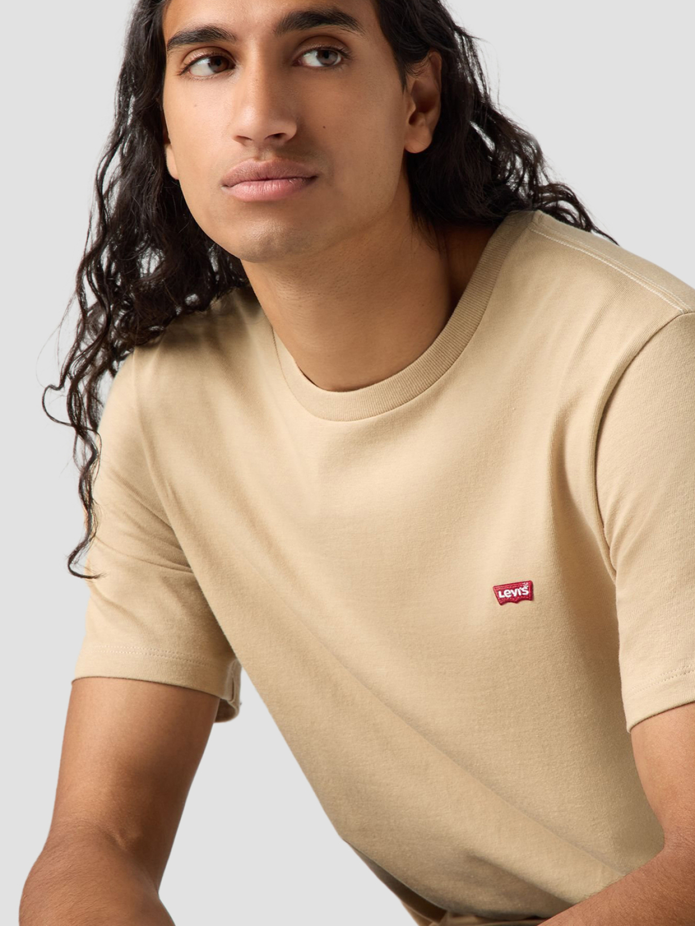 Чоловіча бежева футболка модель 56605;0261 Фото