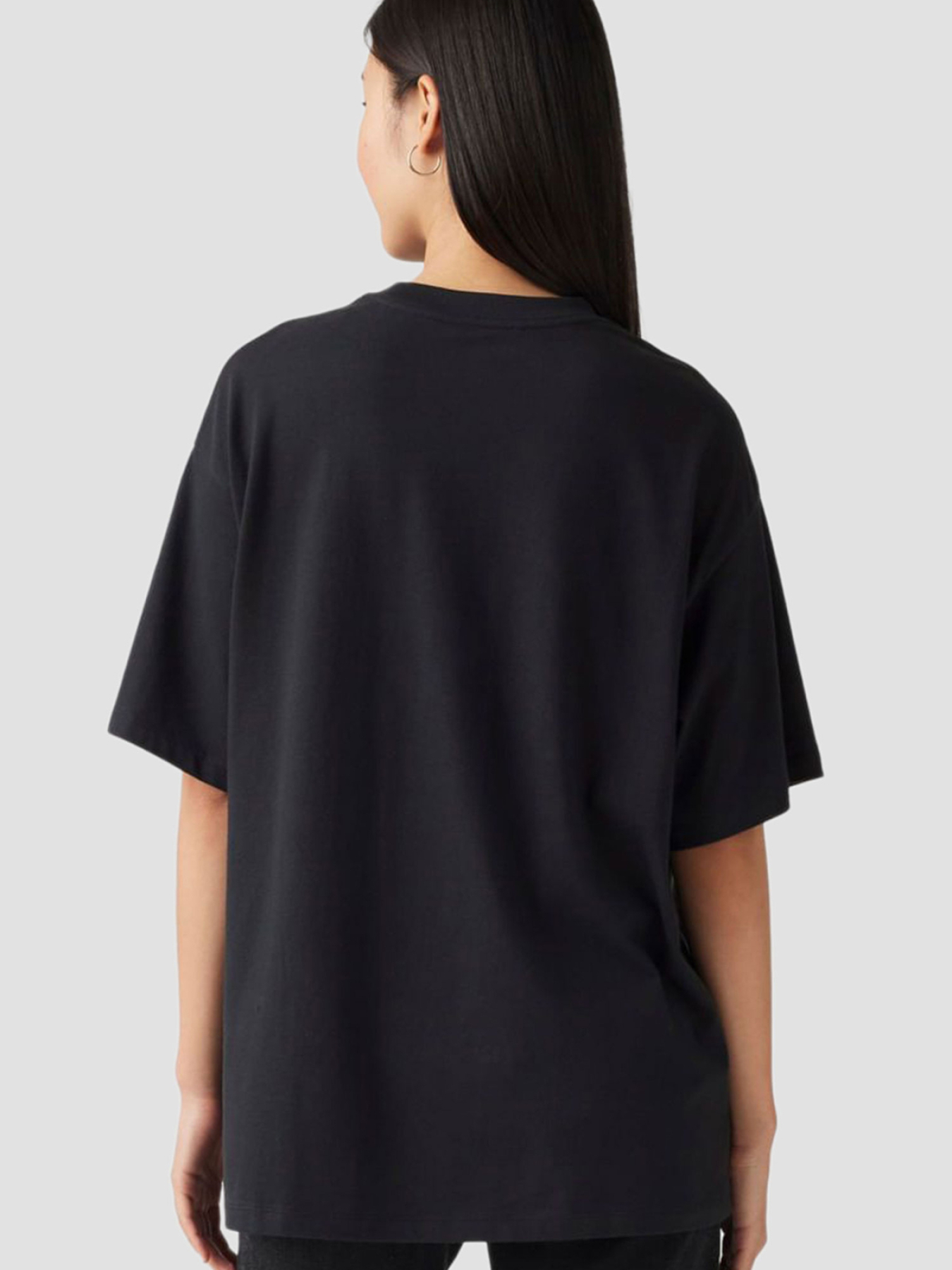 Жіноча чорна футболка модель A4924;0081 Фото