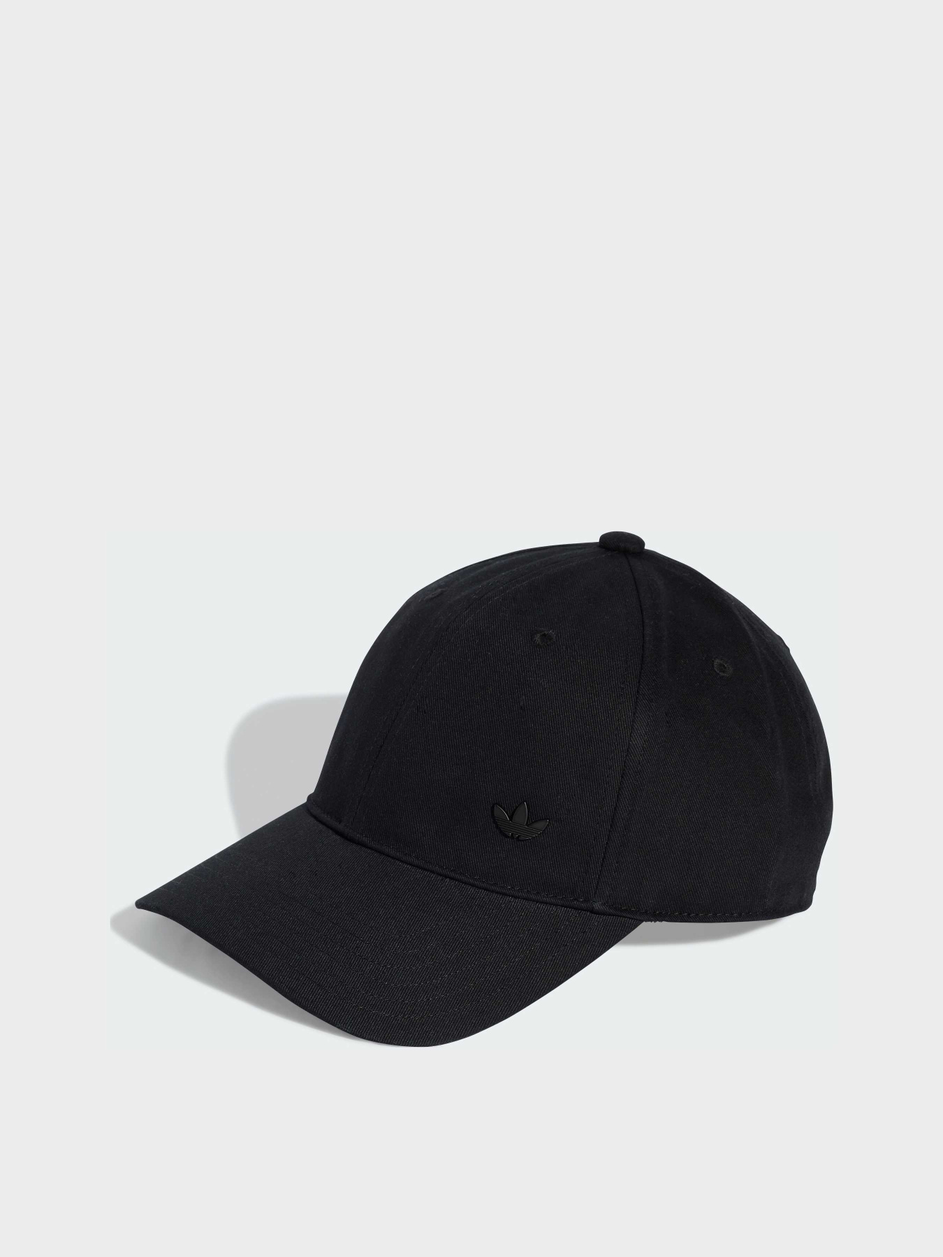 Кепка Everyday Icons With Tonal Metal Trefoil модель KA4006 Кепка Everyday Icons With Tonal Metal Trefoil модель KA4006 Фото