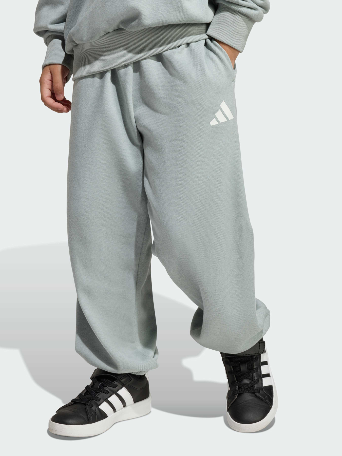 Спортивний костюм Adidas Tiro модель KA5110 Спортивний костюм Adidas Tiro модель KA5110 Фото