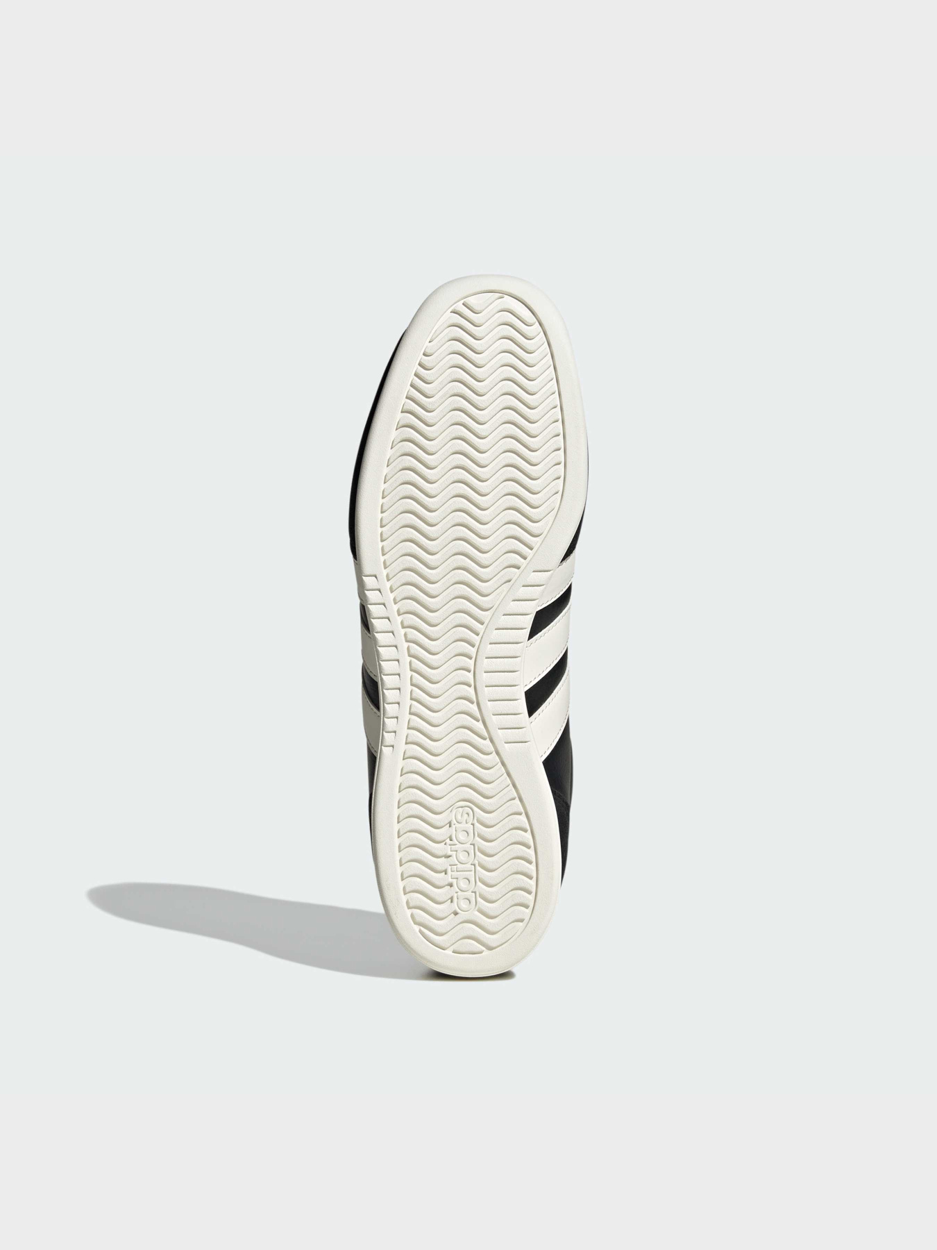 Кроссовки повседневные Adidas модель HQ7382 Фото