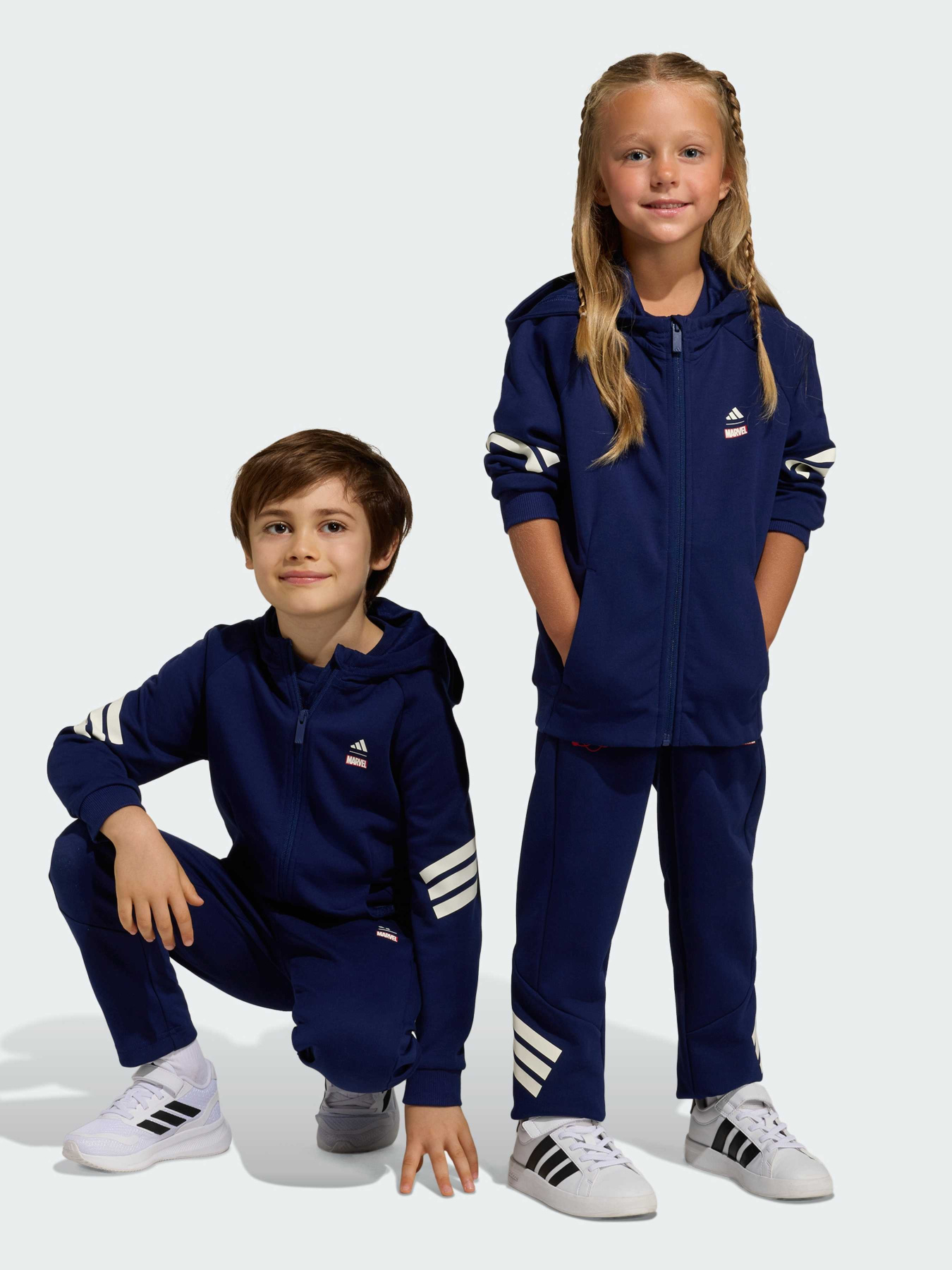 Повседневные штаны Adidas Marvel модель JZ3570 Фото