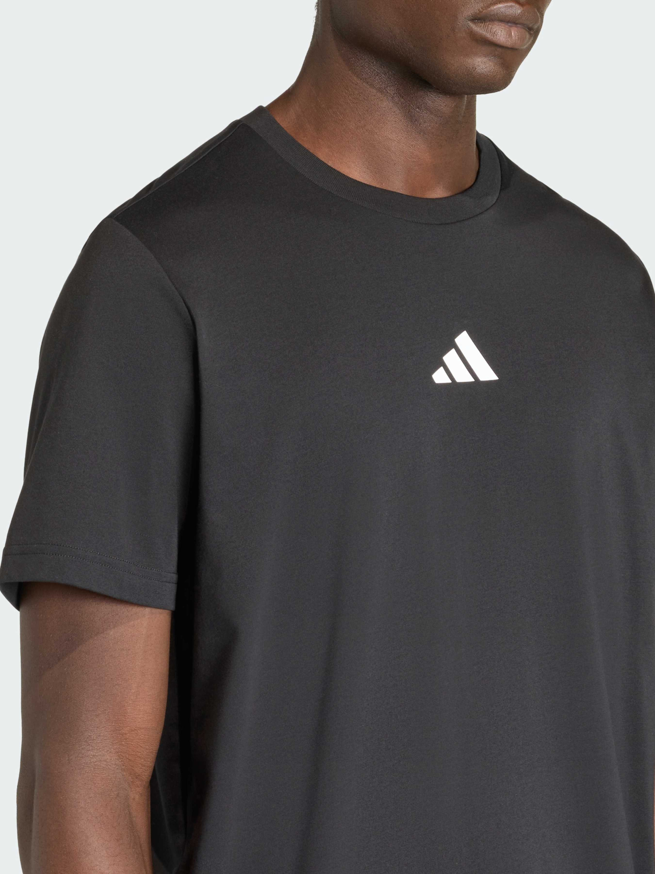 Футболка спортивная Adidas Clima модель KB9404 Футболка спортивная Adidas Clima модель KB9404 Фото