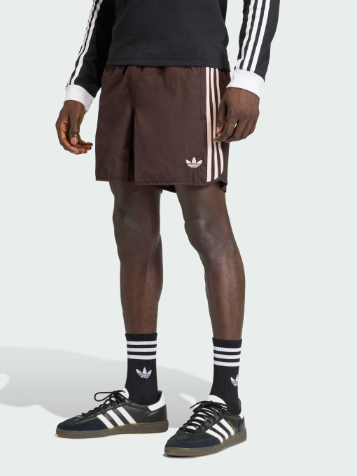 Повседневные шорты Adidas Adicolor модель KE1662 Повседневные шорты Adidas Adicolor модель KE1662 Фото