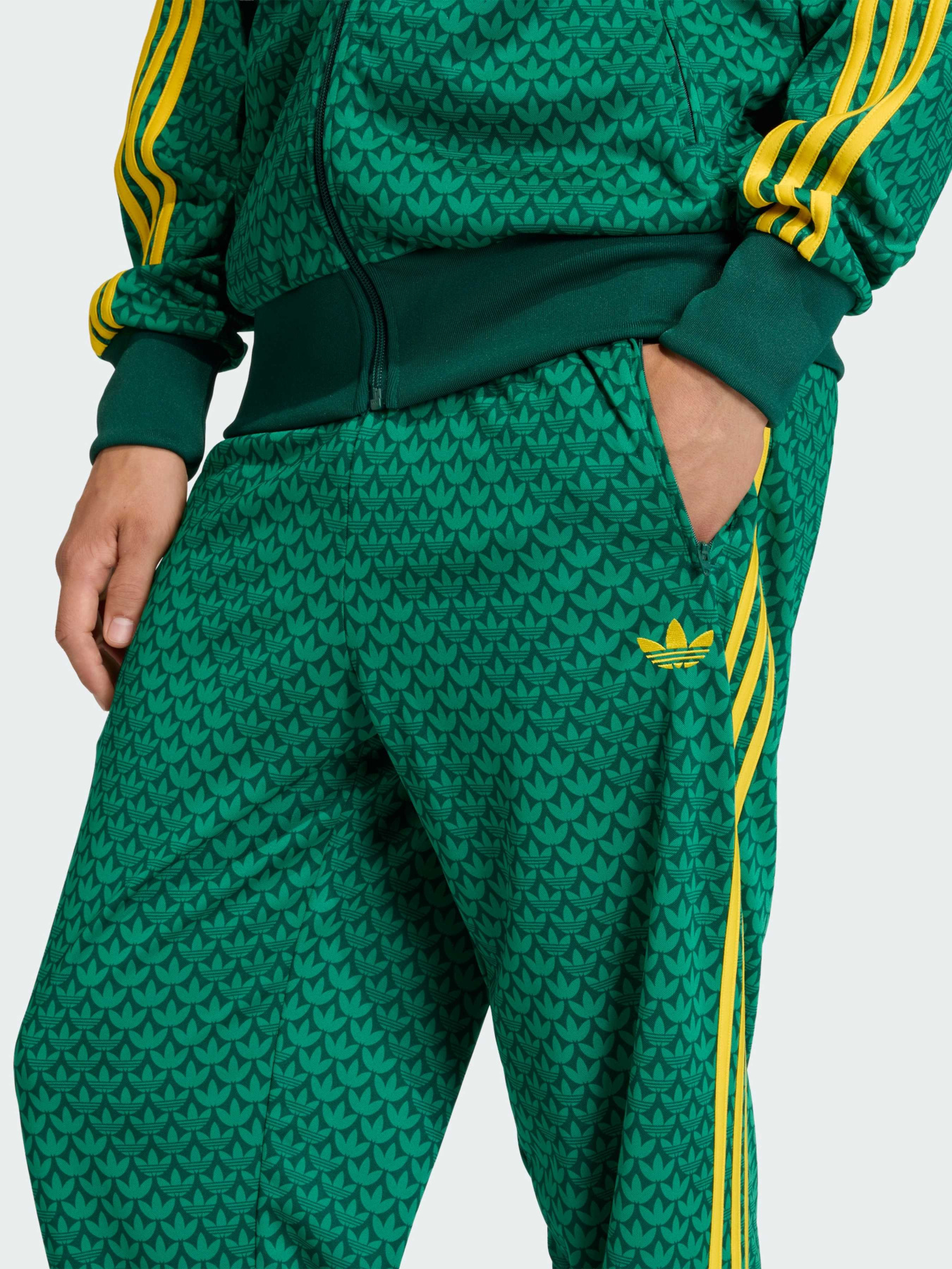 Повседневные штаны Adidas Graphics модель KD0396 Фото