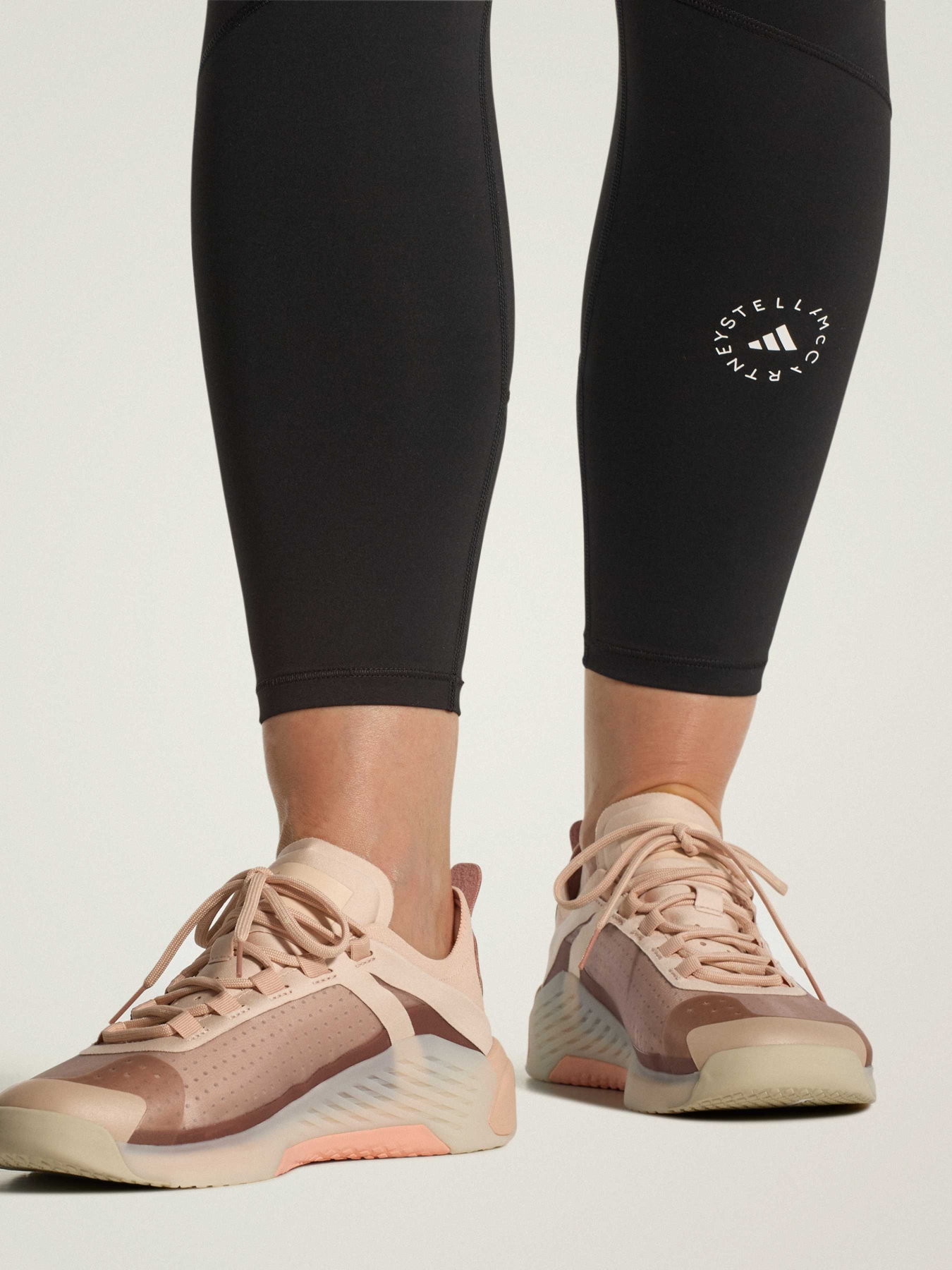 Кросівки Adidas модель KJ6183 Фото