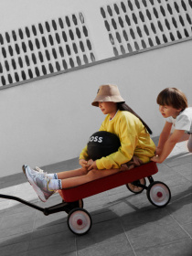 Світшот Boss Kids модель J50640;609 Фото