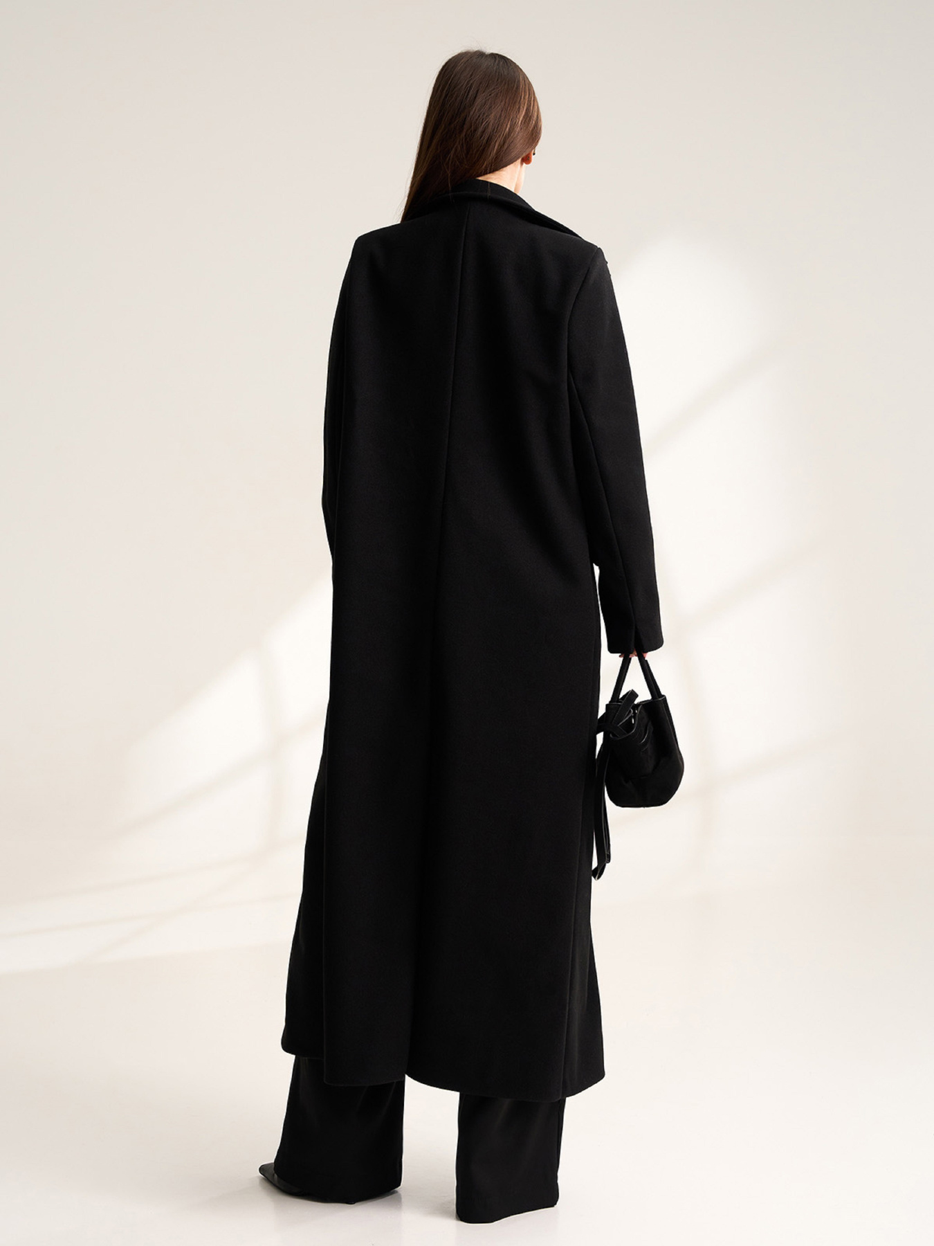 Жіночі пальта модель 15536_черный Фото