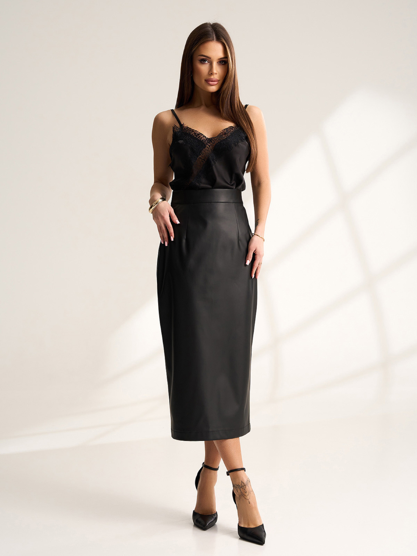 Юбки модель 15531_черный Юбки модель 15531_черный Фото