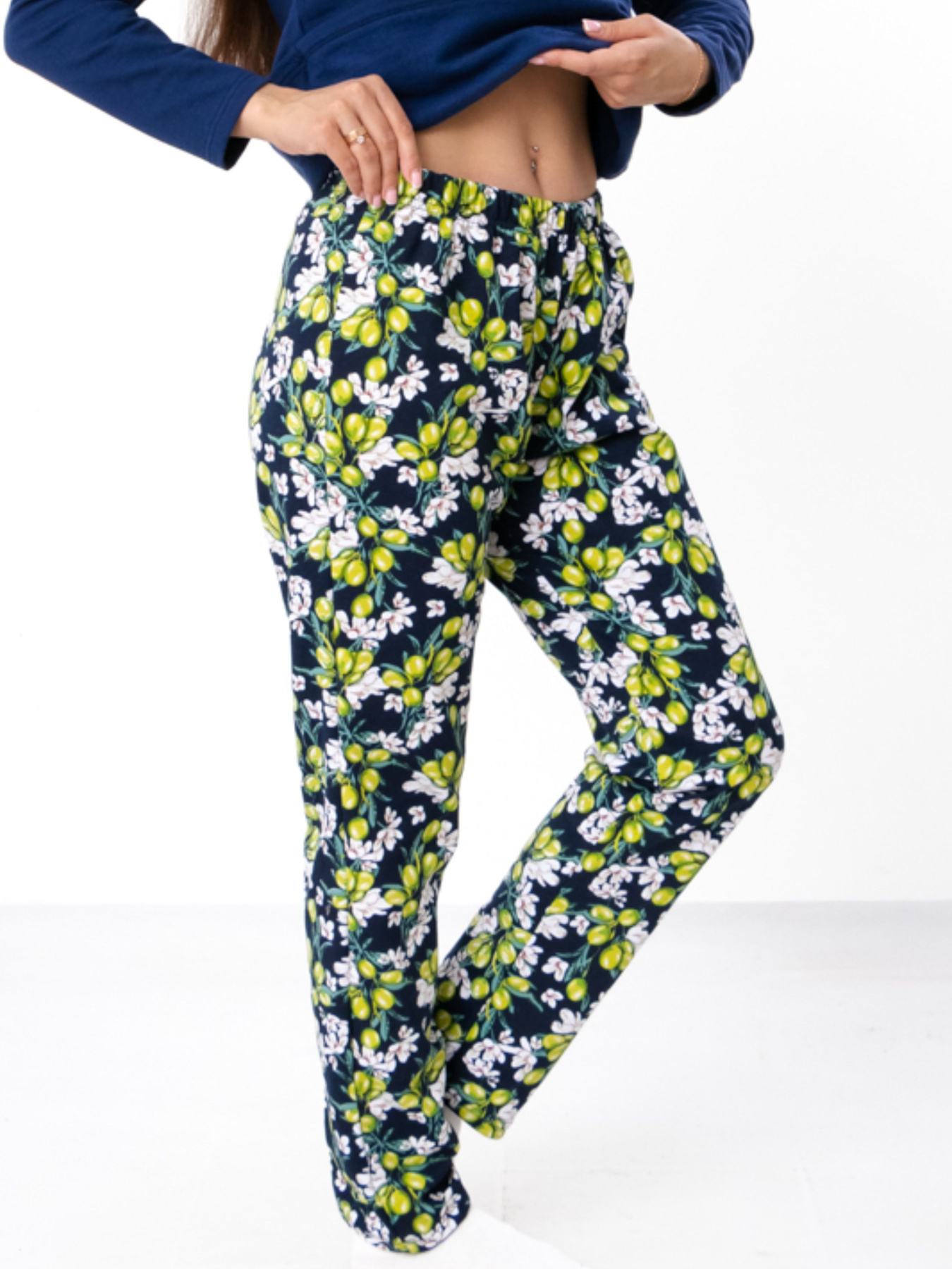 Пижама Носи своє модель 8240-024-33-olivki-na-chornilxno-sinxomu Фото