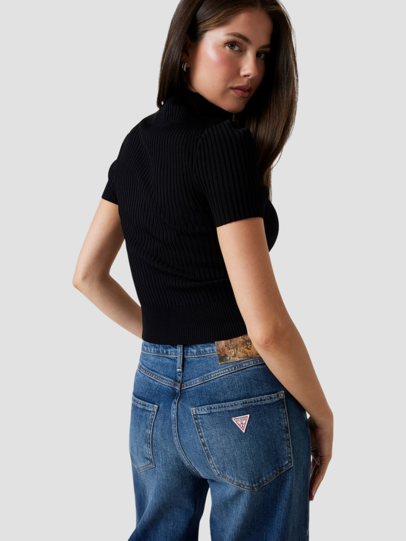 Футболка GUESS модель W5YR04.Z0040;JBLK Фото