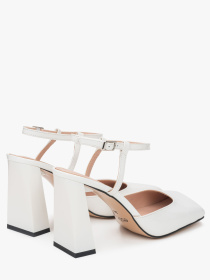 Босоніжки Estro модель 982-91-02-402 Фото